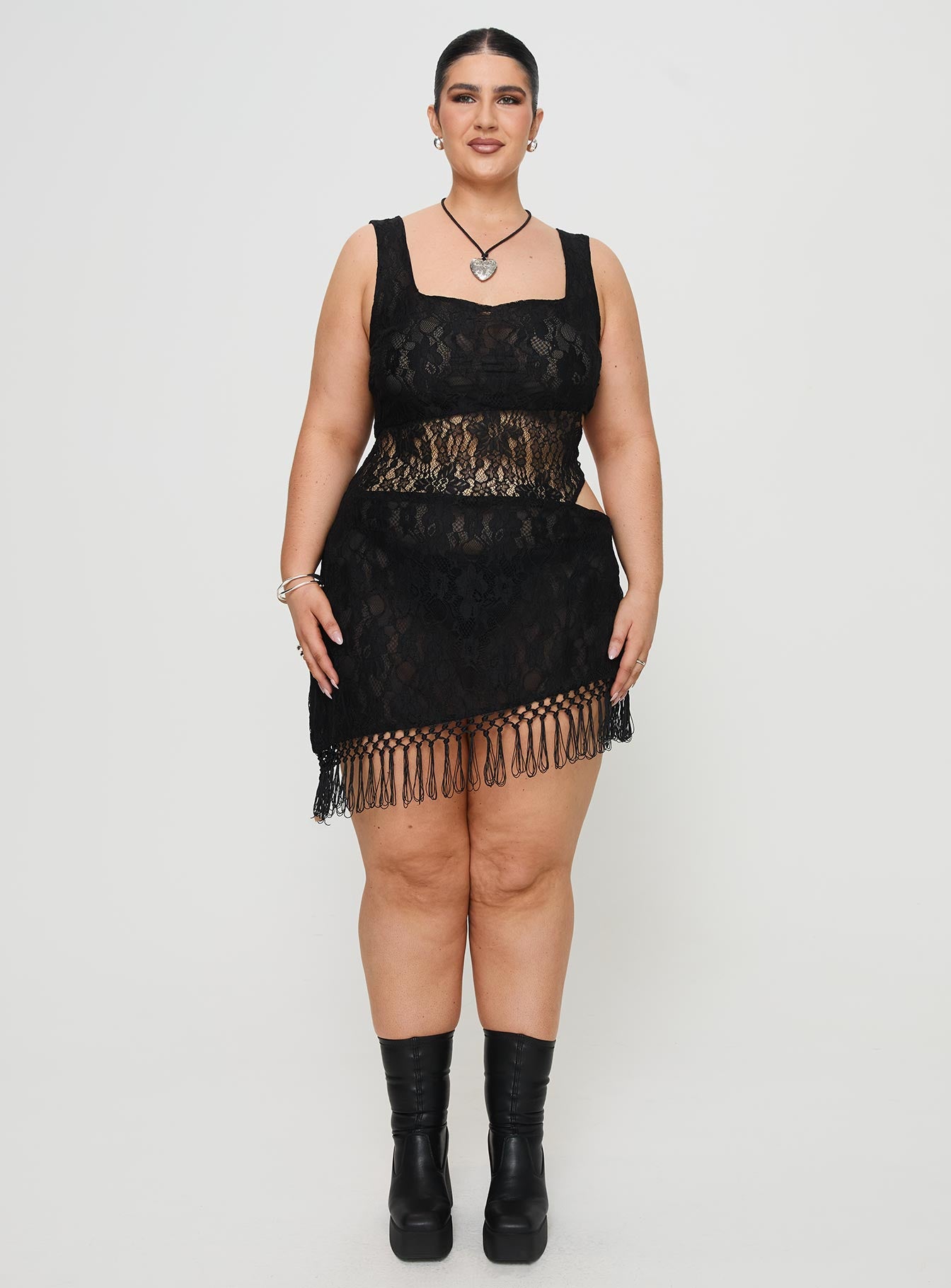 Dakarie Lace Mini Dress Black Curve、mySite、solidvoid