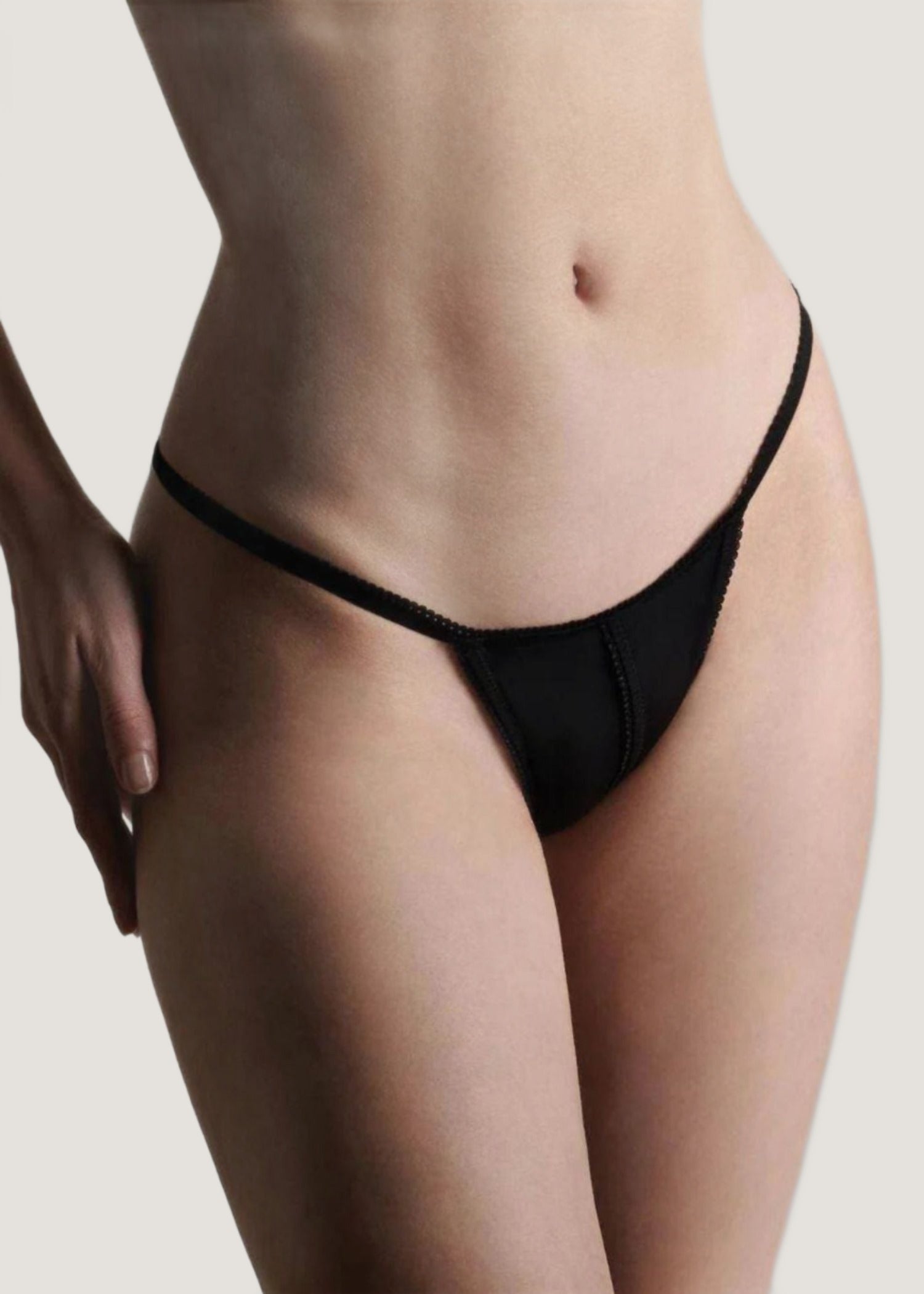  Le Petit Secret Openable Thong (Black)、mySite、justintrudeaud