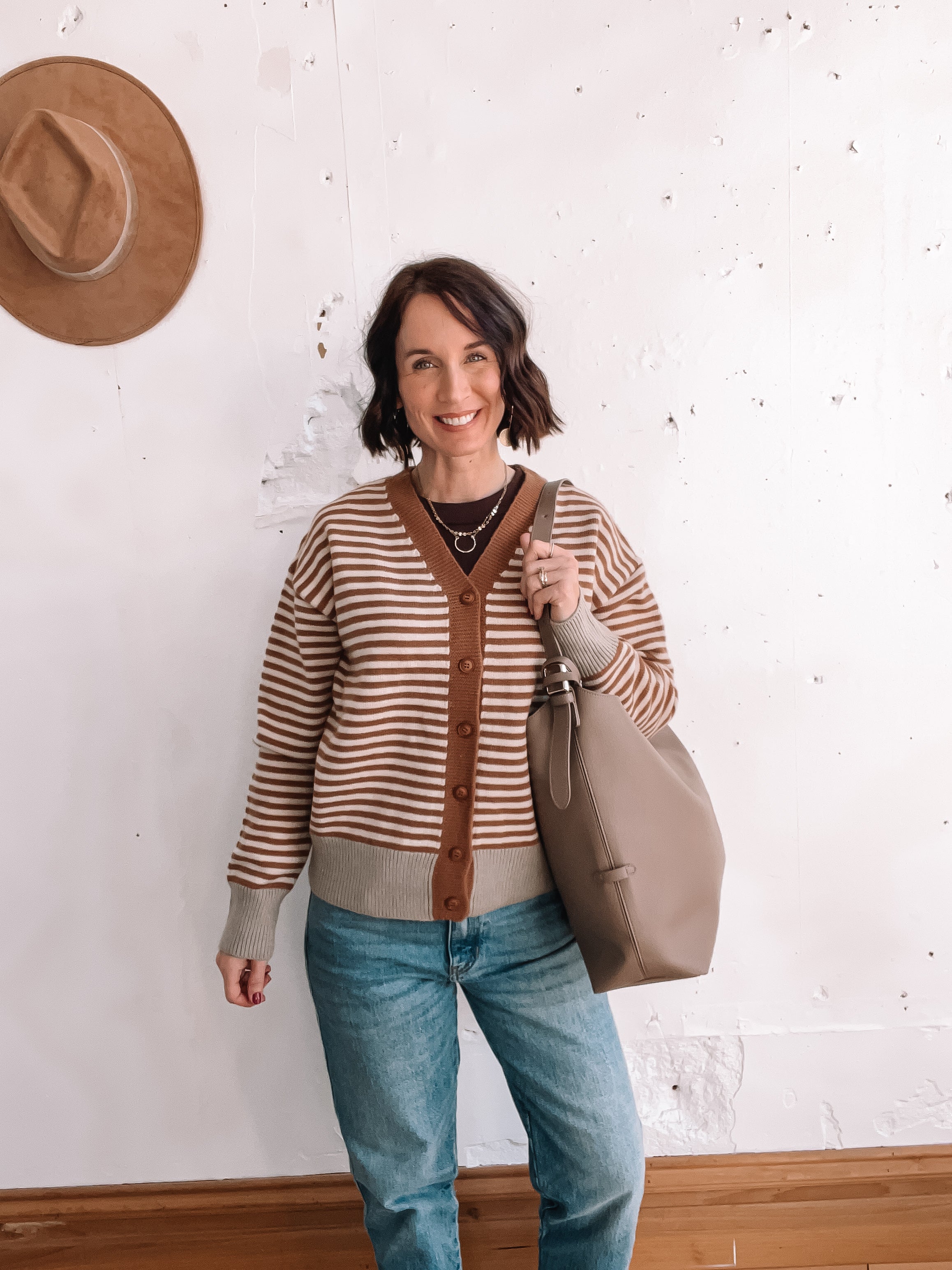 Molly's Cardigan、mySite、garagedoors4me