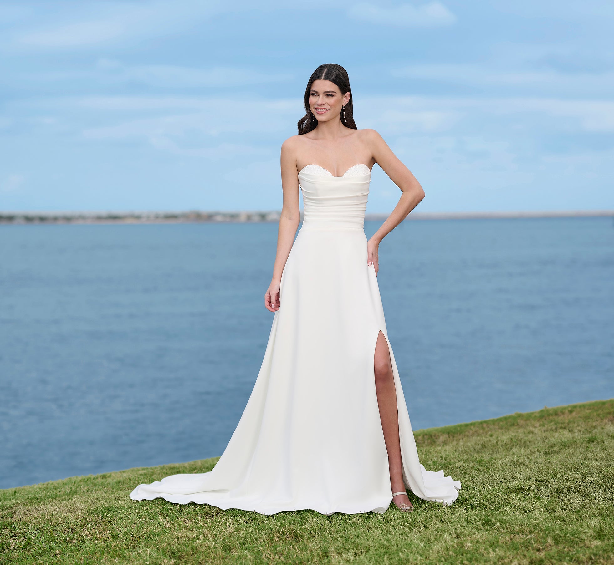 Stretch Crepe A-Line Gown With High Slit In Ivory、mySite、solidvoid