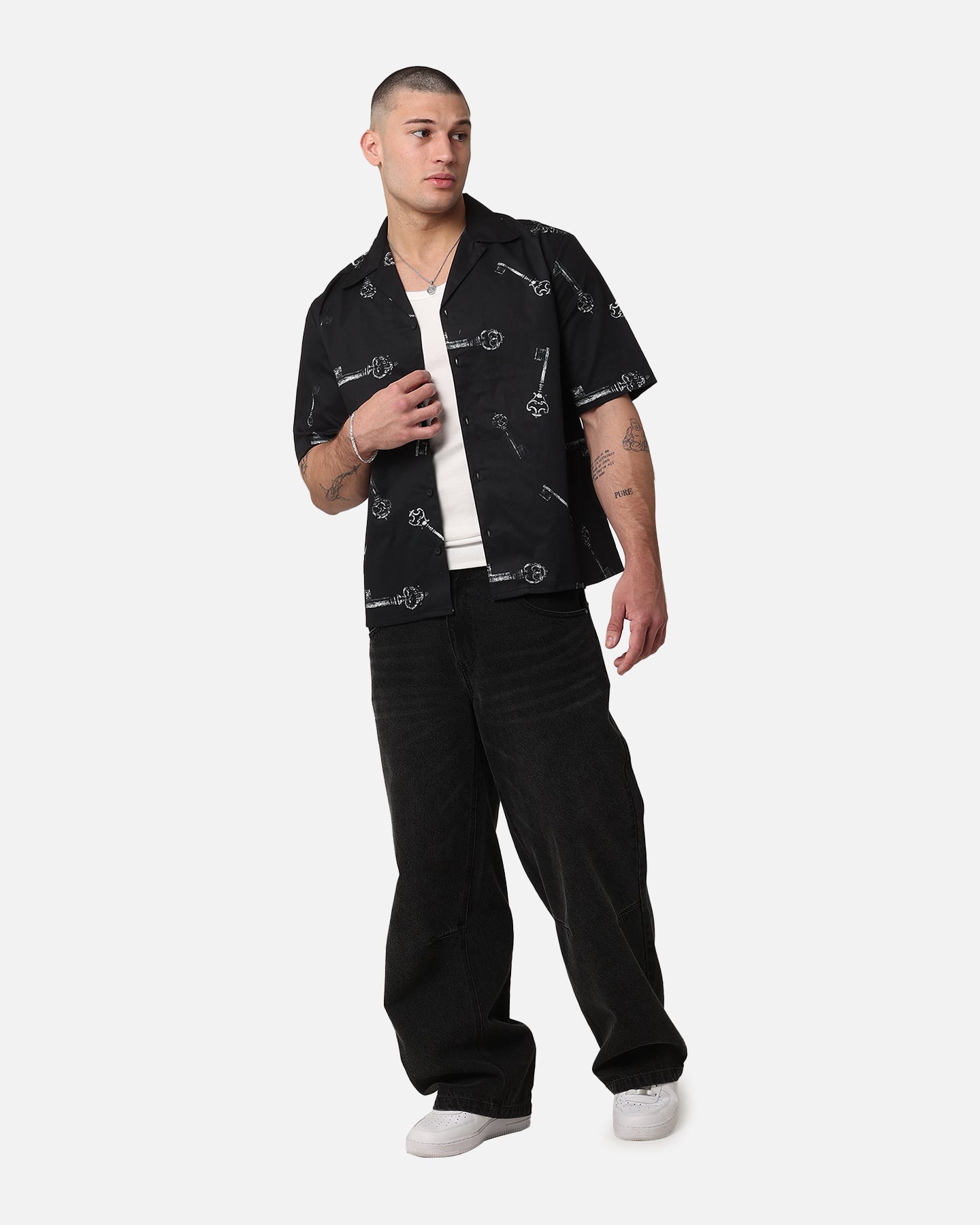 {product_title} - {shop_name}