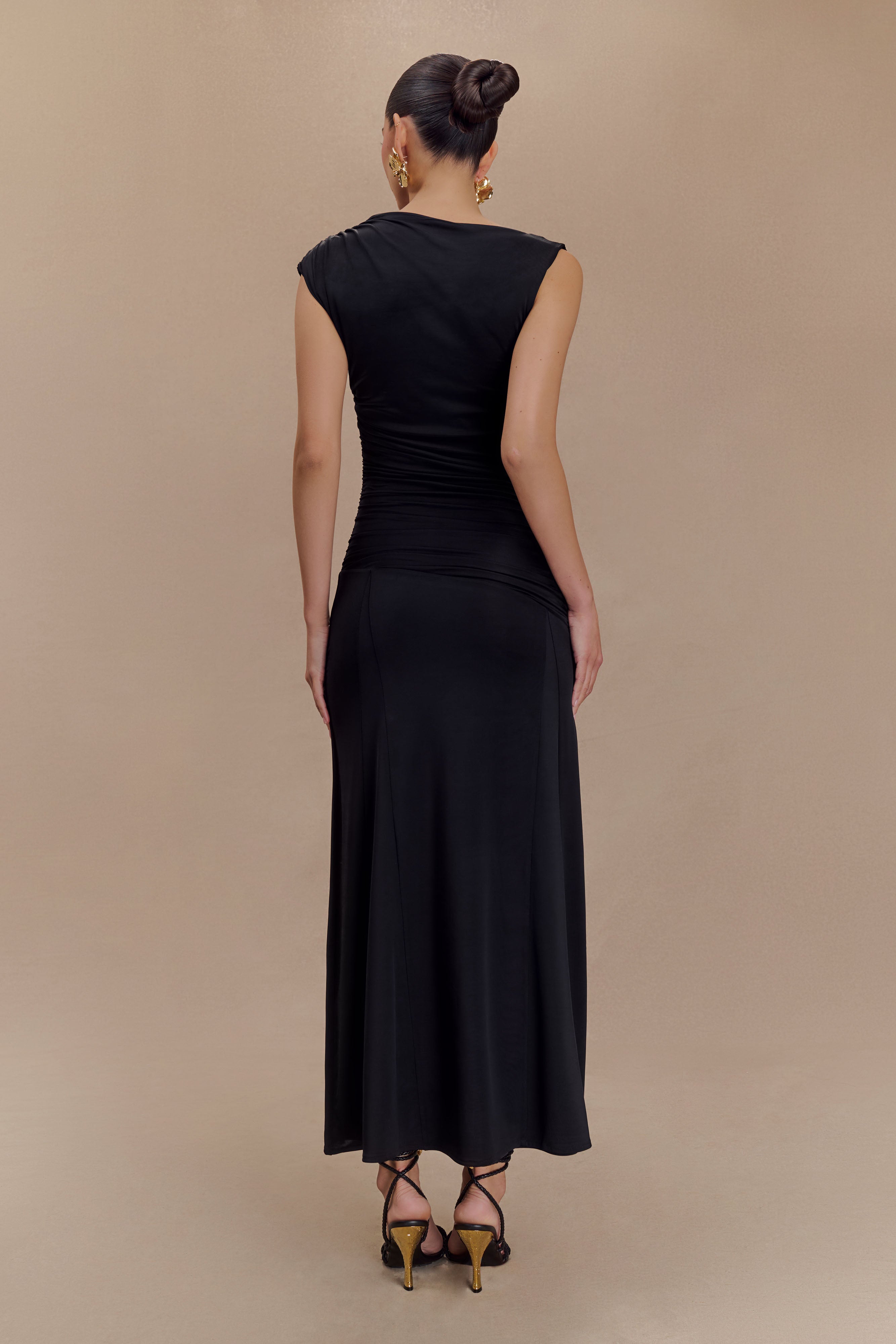 Navanna Asymmetric Slinky Midi Dress - Black、mySite、solidvoid