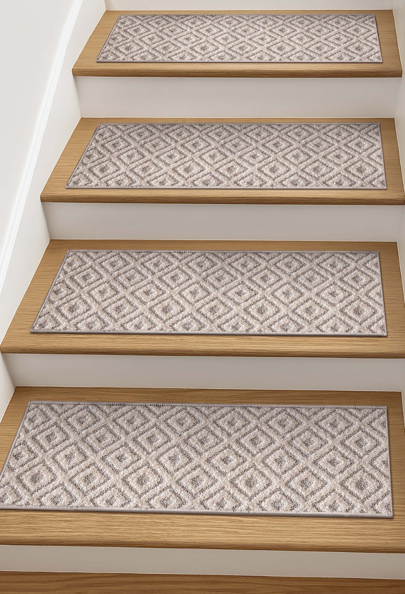Pia Beige and Grey Stair Tread Rugs、mySite、gigharbornorthrealestate