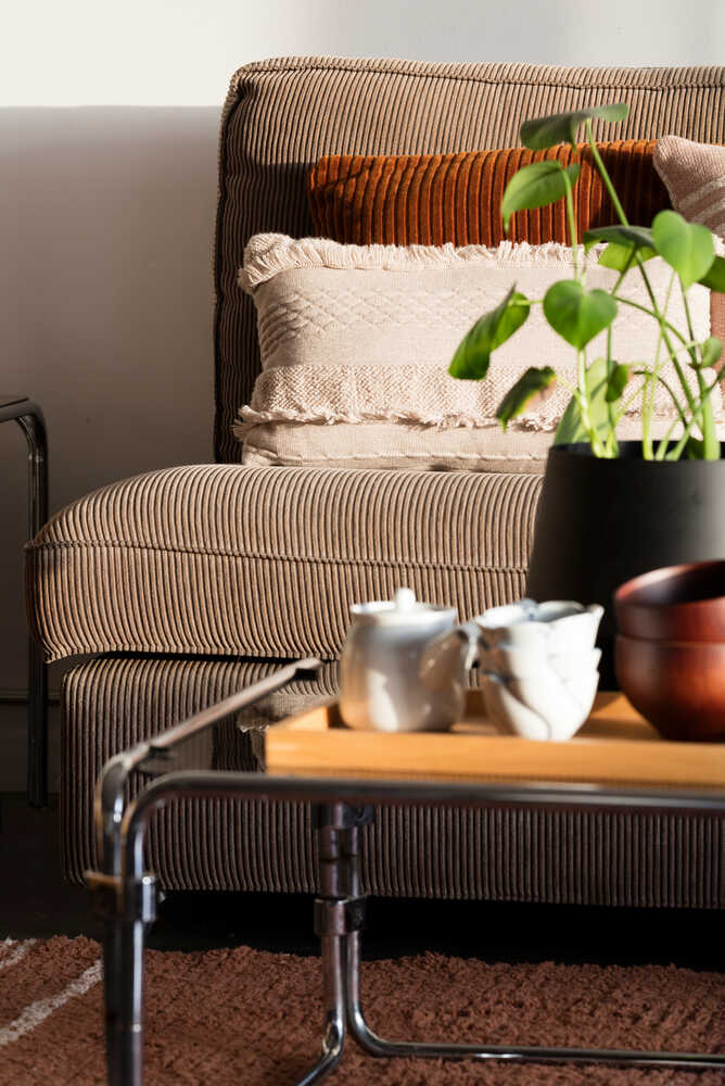 KNITTED CUSHION AIR DUNE WHITE、mySite、gigharbornorthrealestate