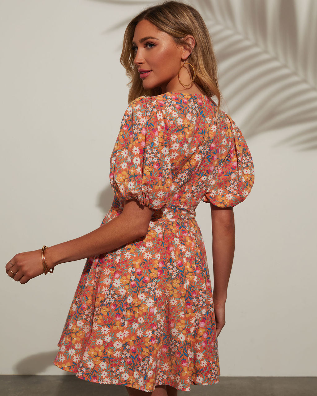 {product_title} - {shop_name}