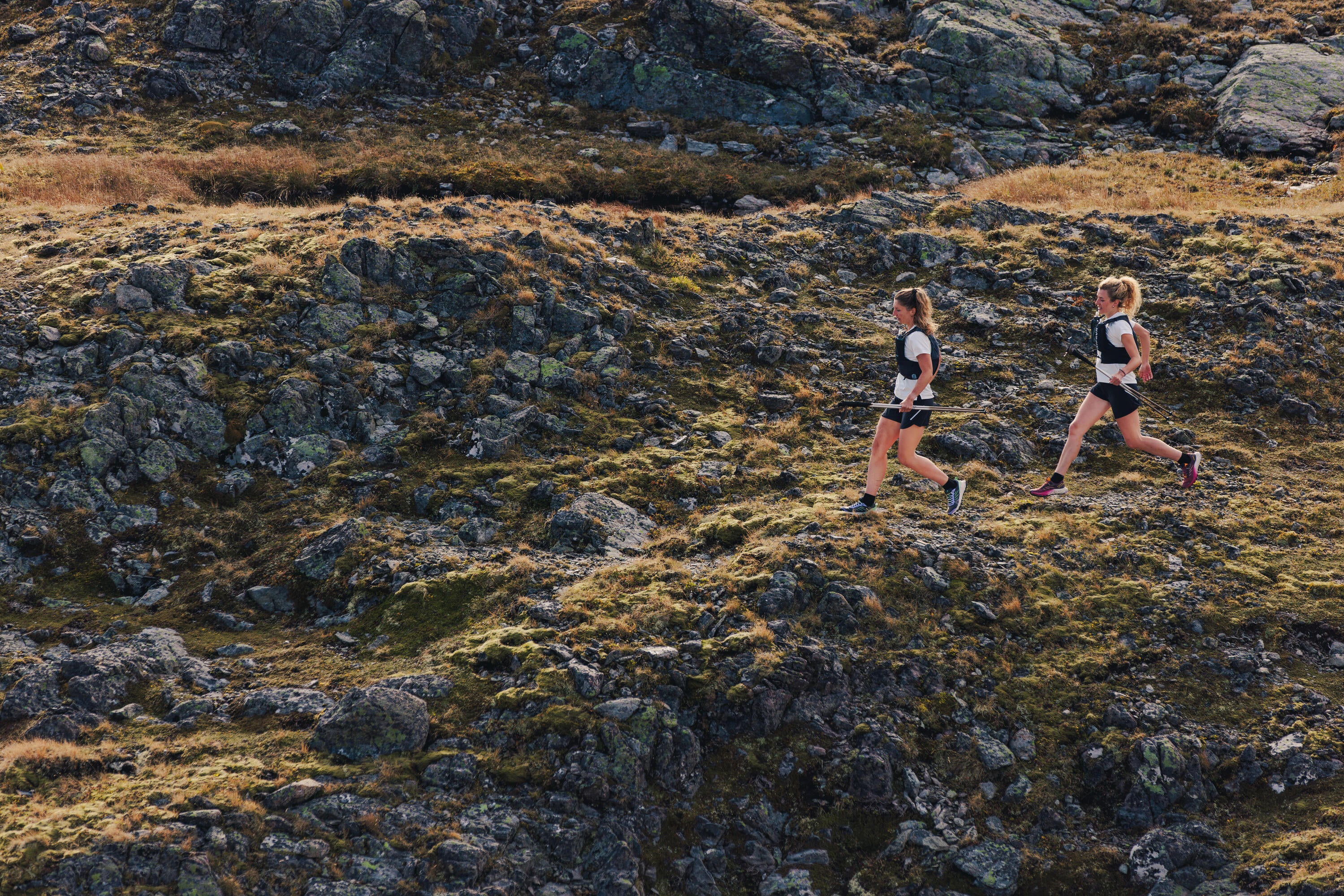 Kiprun Evadict 10L Running Hydration Vest - 1L Water Bladder Included