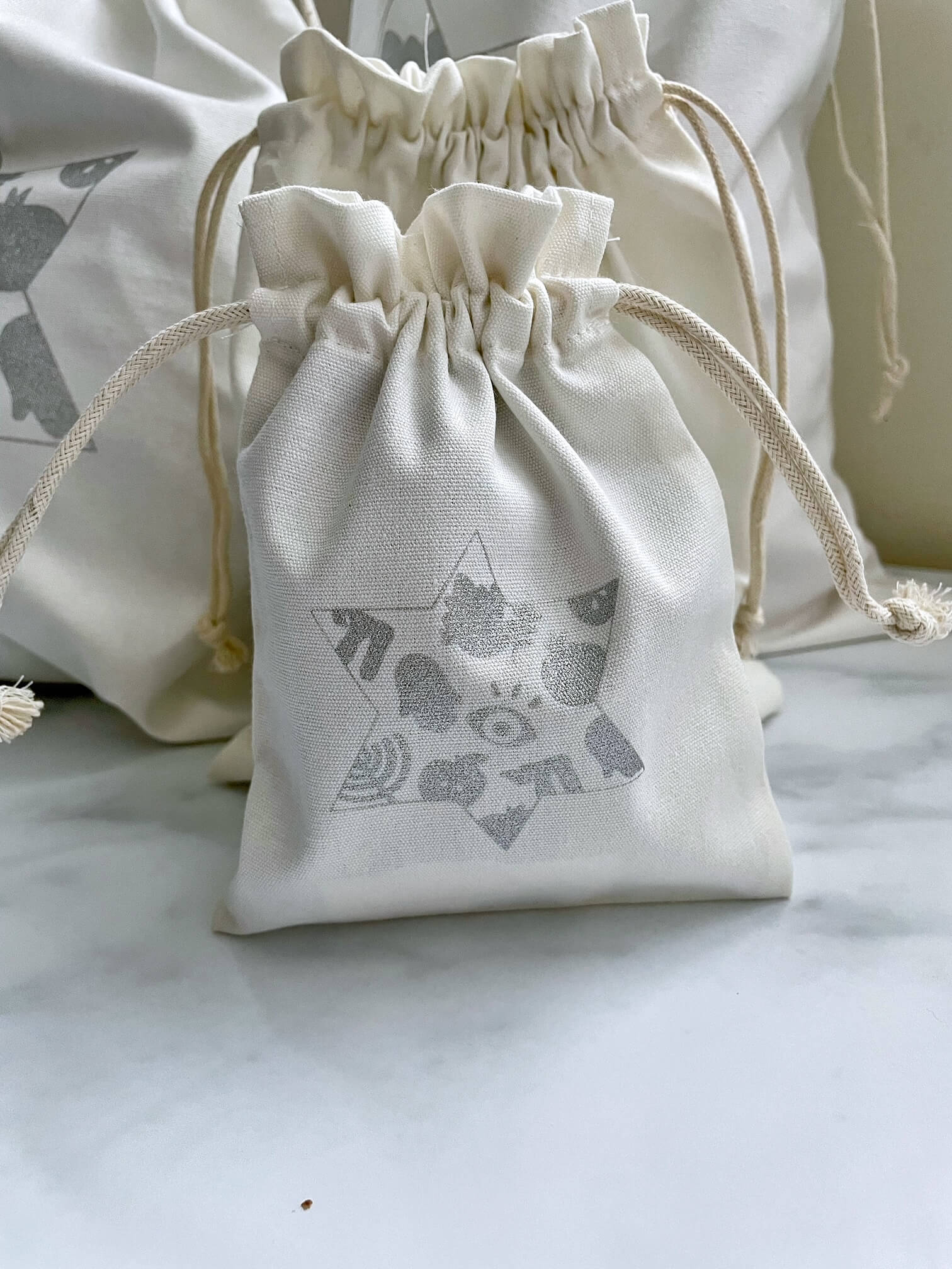 ModernTribe Reusable Gift Bags - Set of Four、mySite、topwebapps
