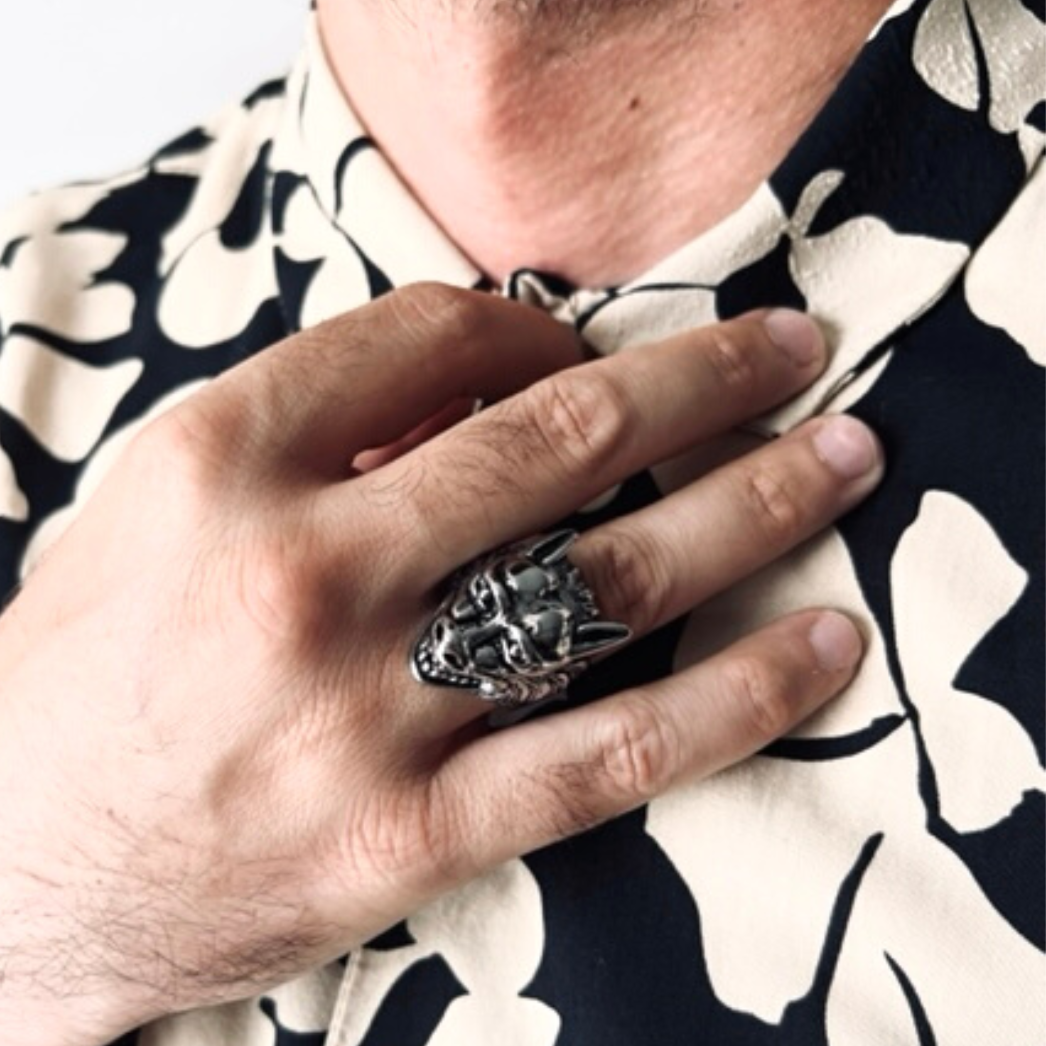 Stainless Steel Polished Snarling Wolf Ring / SCR3037、mySite、dreamappss