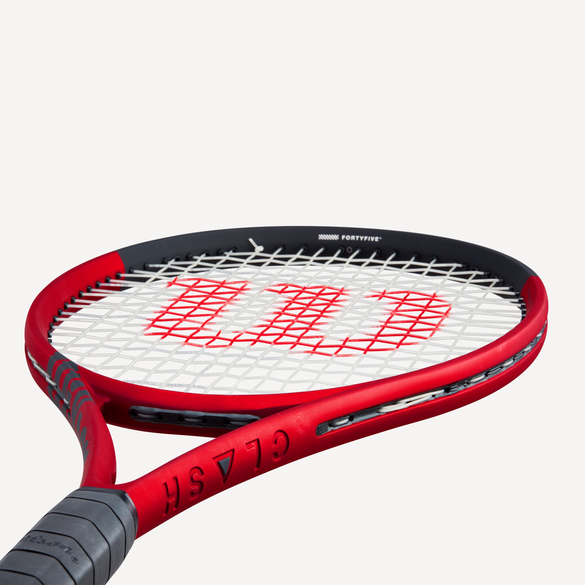 Wilson Clash 100 Pro V2 Tennis Racket
