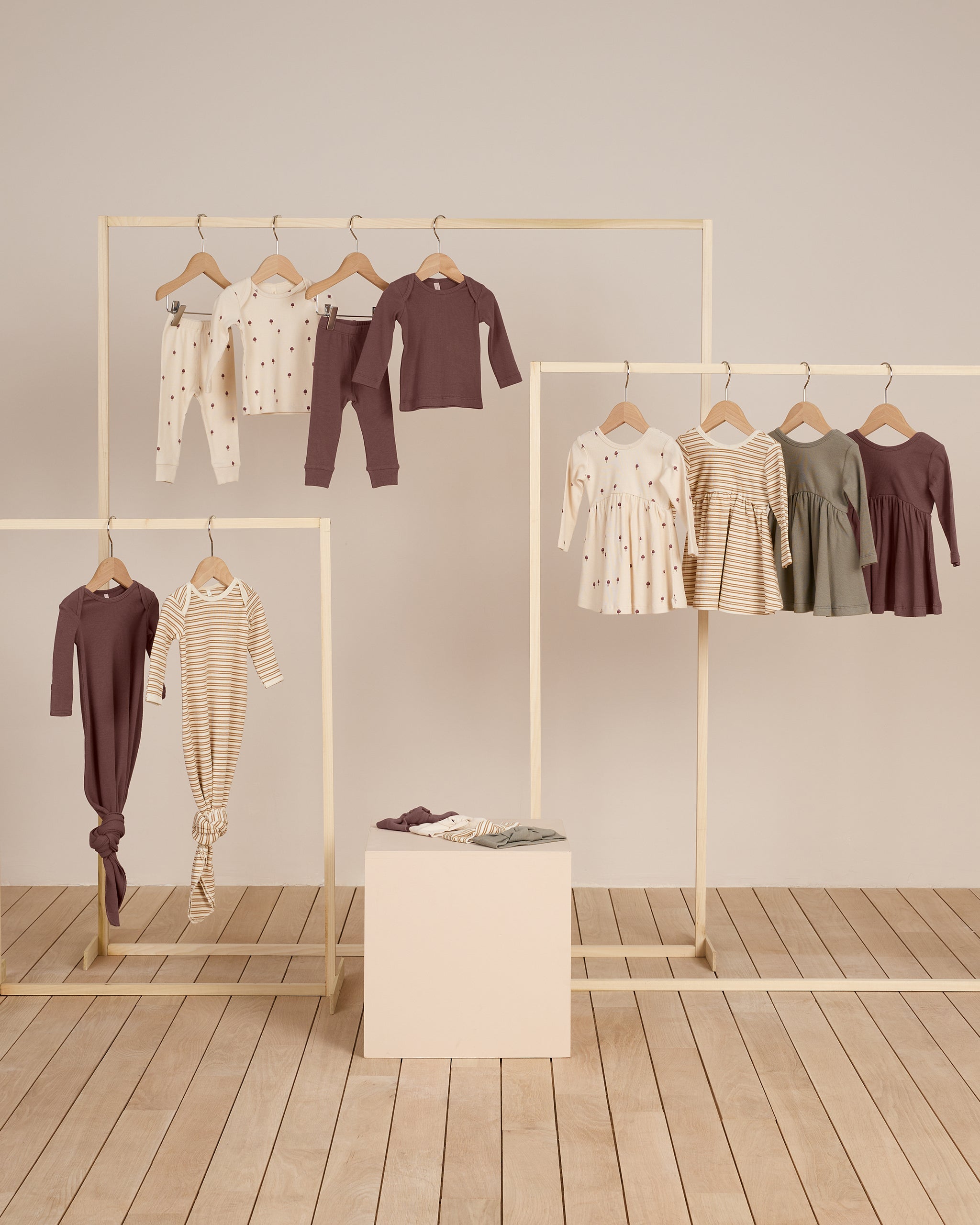  Ribbed Long Sleeve Dress || Mushrooms、mySite、layawaytickets