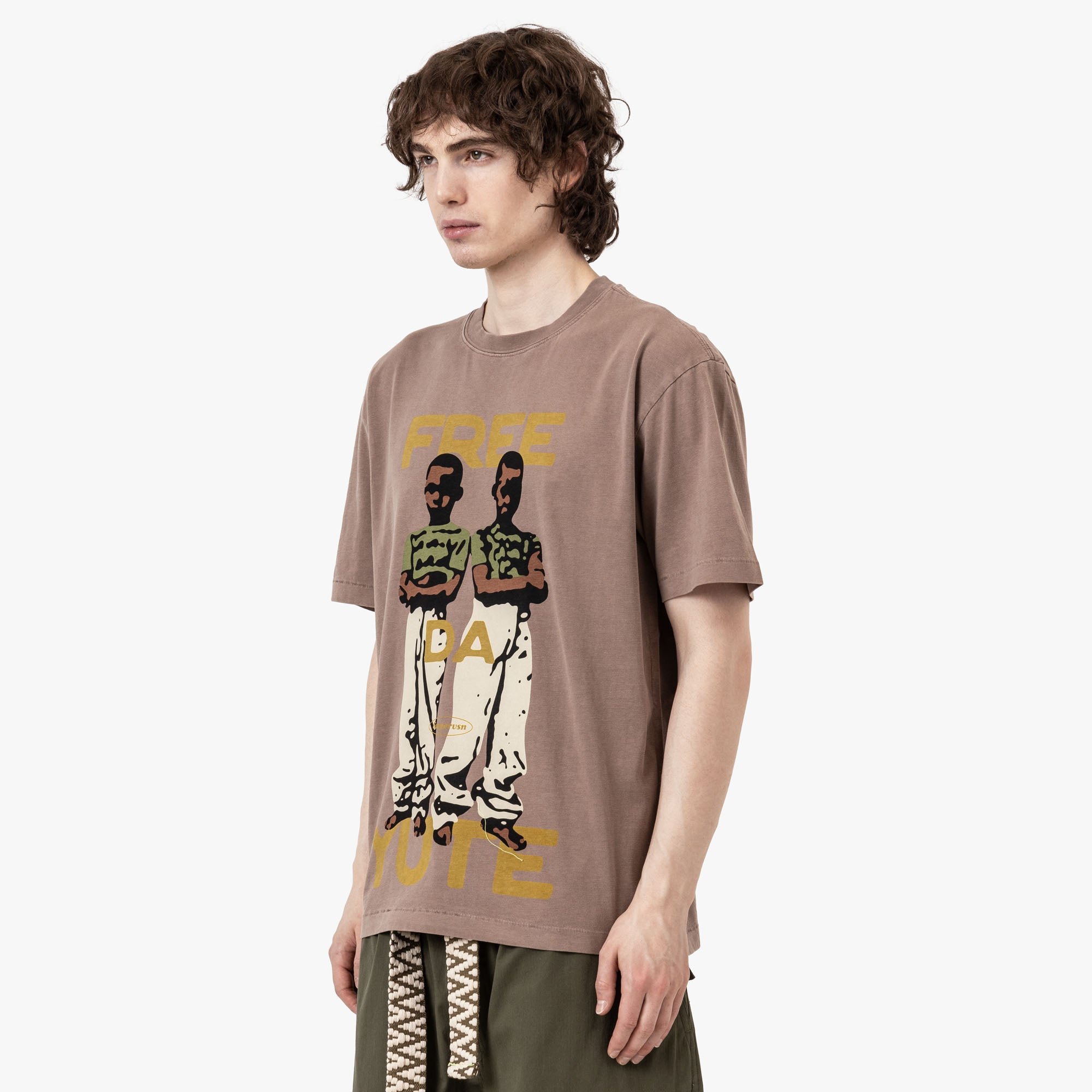  Supervsn Free Da Yute T-Shirt / Aloewood、mySite、merchandisen