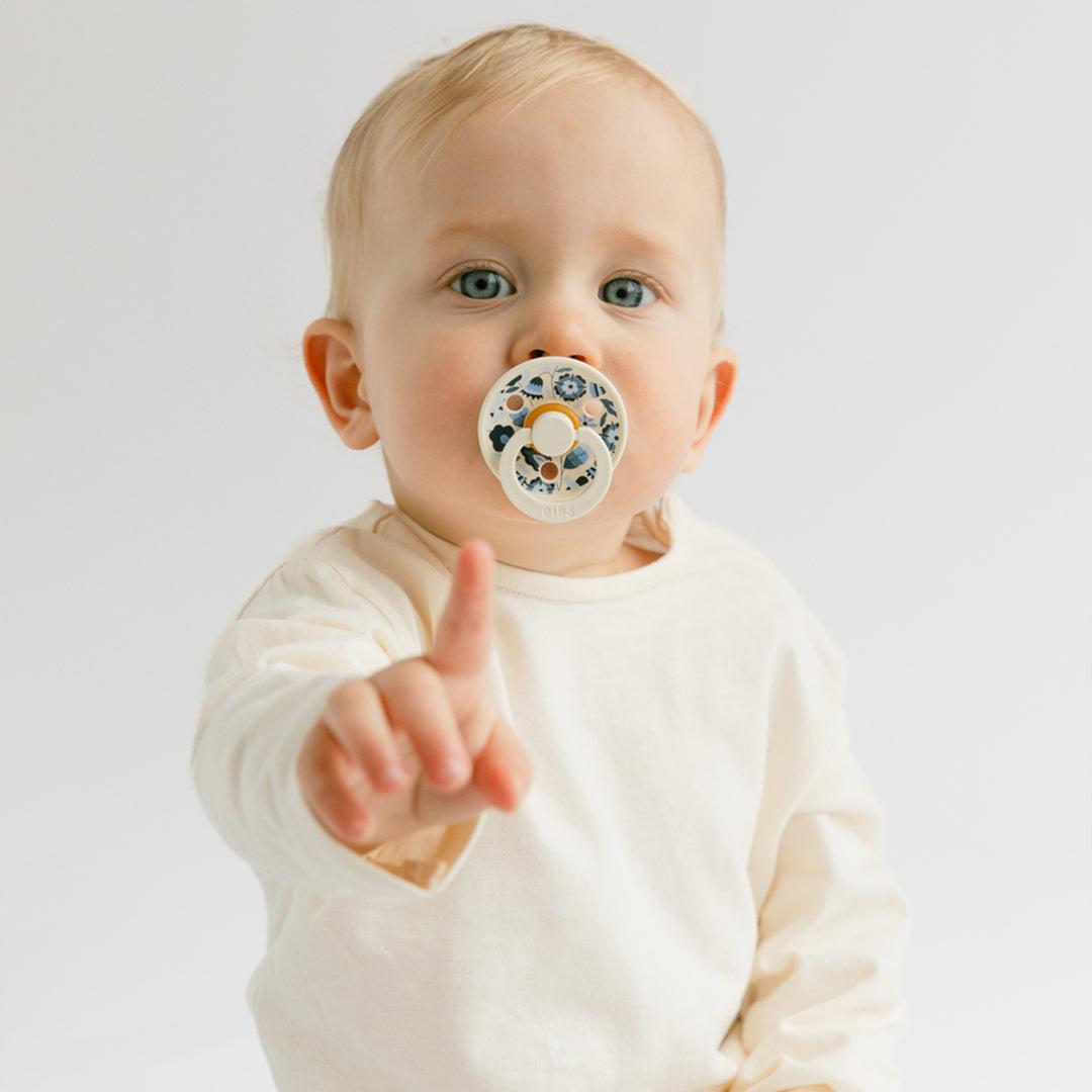  BIBS X LIBERTY Colour Latex Pacifier - 2 Pack - Ivory Mix - Bobo、mySite、merchandisen
