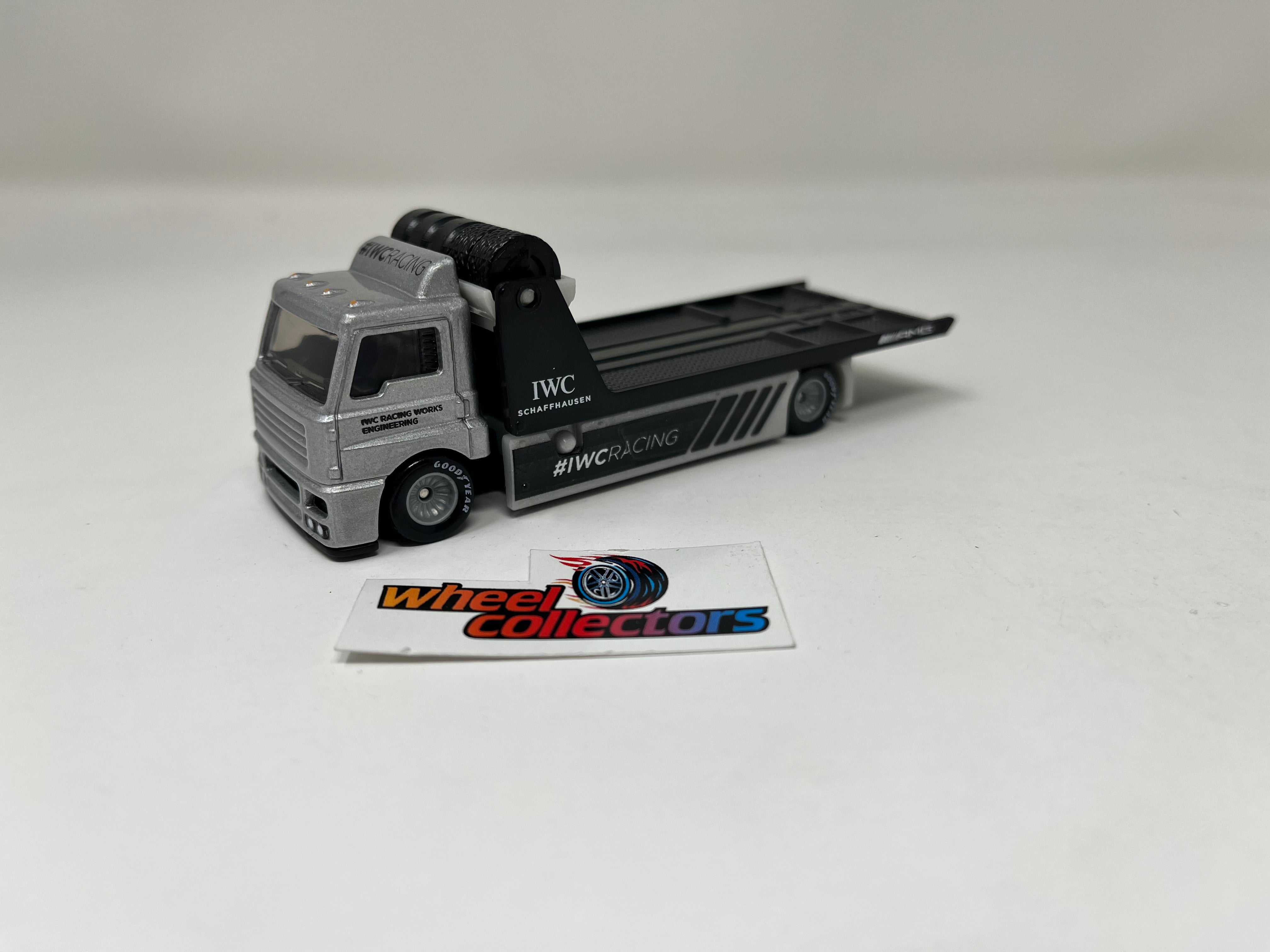 Fleet Street Car Hauler IWC Racing * Hot Wheels Team Transport 1:64 scale、mySite、hgirdovlk