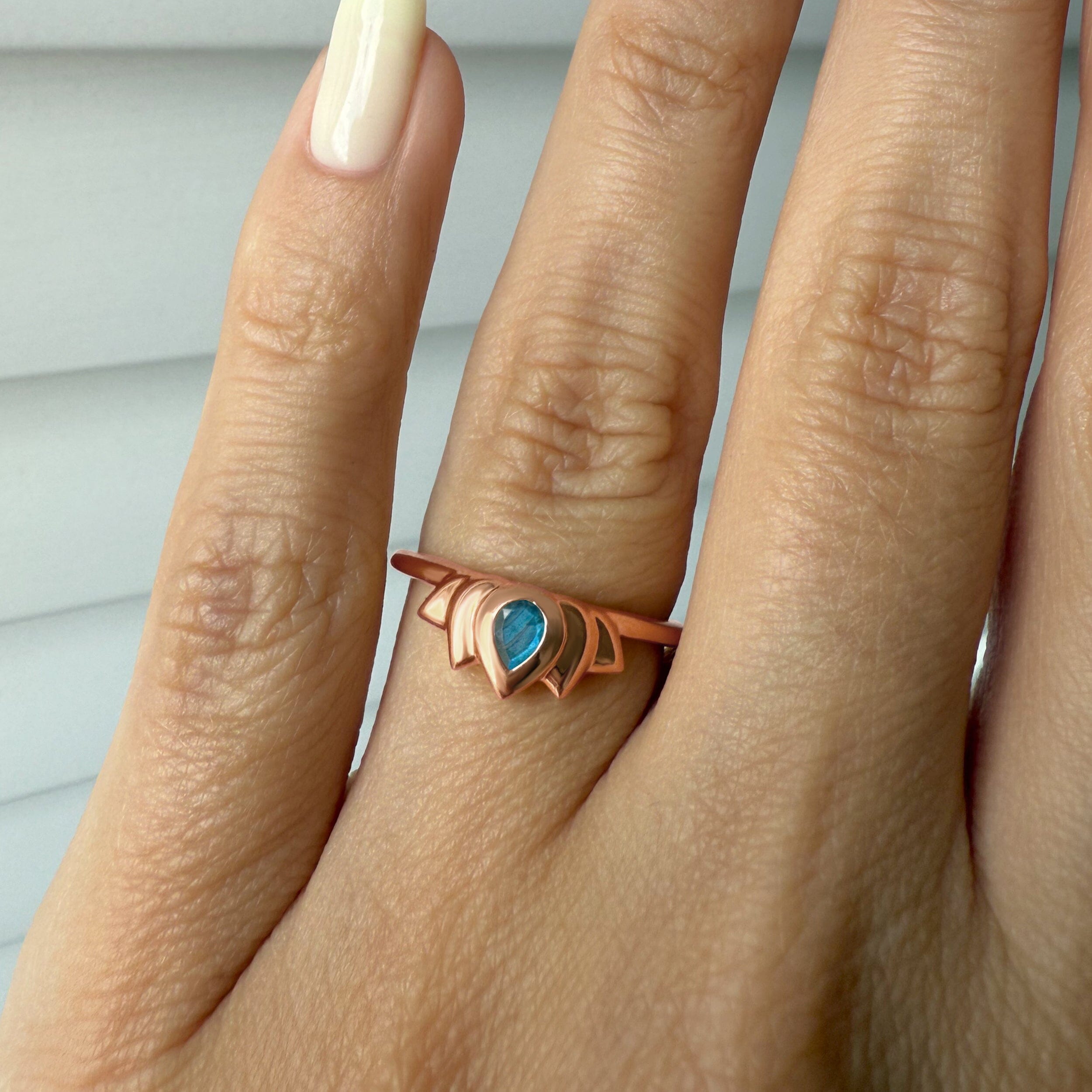 Labradorite Ring - Dainty Lotus、mySite、hinf8tx79