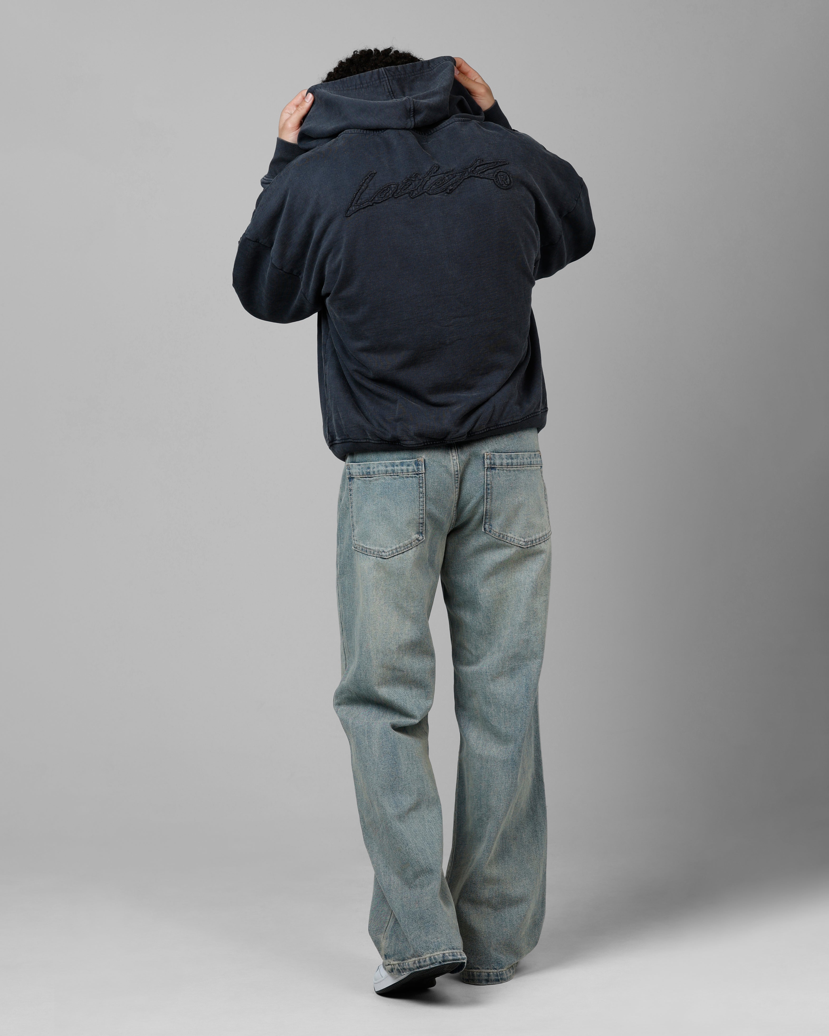 {product_title} - {shop_name}