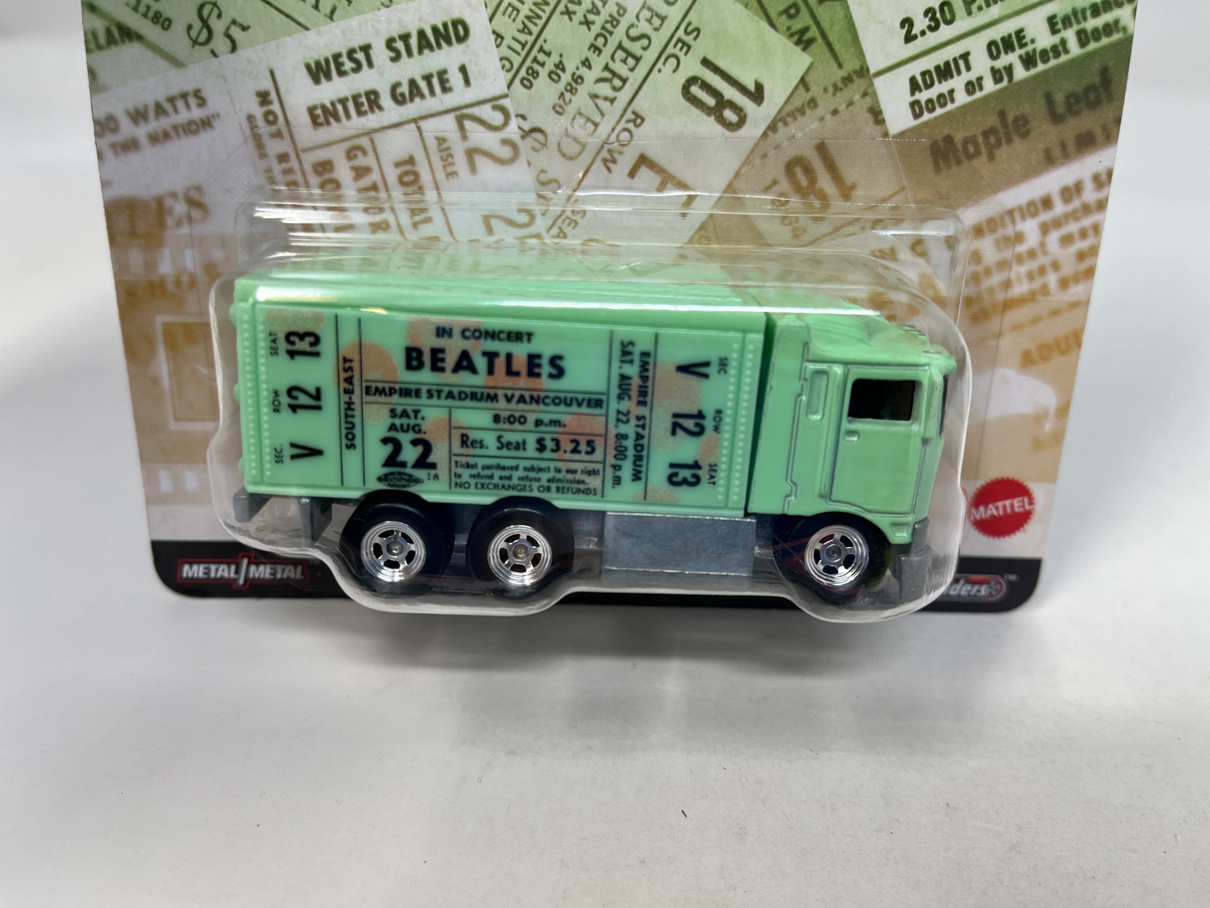 Hiway Hauler Beatles * GREEN * 2024 Hot Wheels Pop Culture Case D、mySite、hgirdovlk