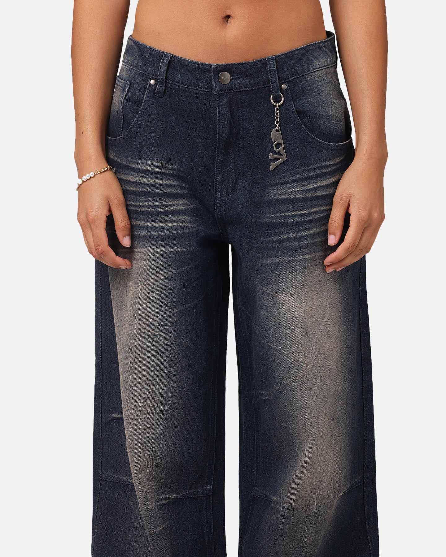 {product_title} - {shop_name}