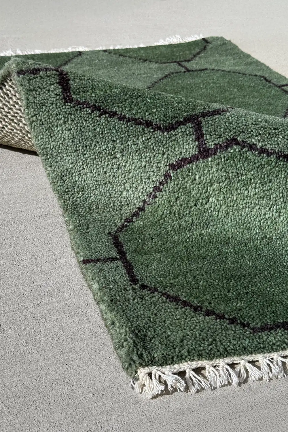 Octagon Link Hand-Knotted Geometric Wool Rug、mySite、gigharbornorthrealestate