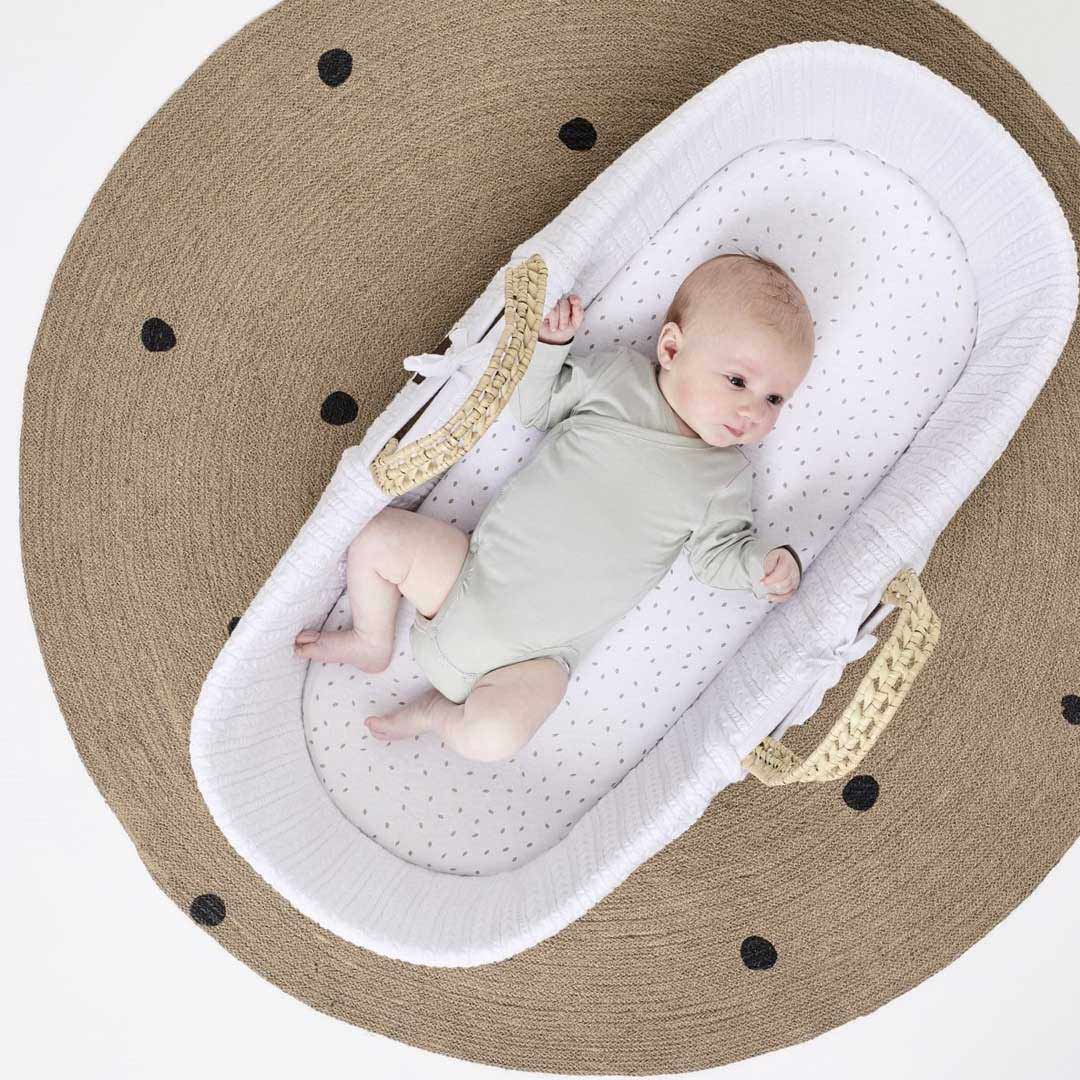  The Little Green Sheep Organic Knitted Moses Basket + Rocking Stand、mySite、merchandisen