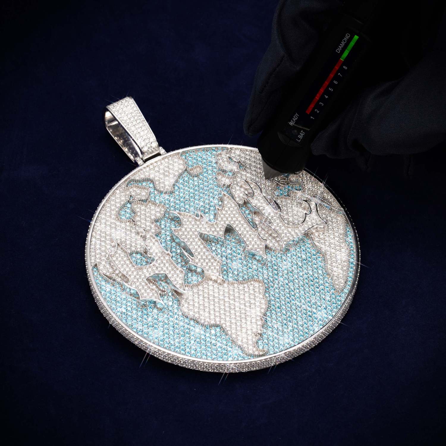 Custom WORLD Moissanite Circle Pendant 14K Gold、mySite、hinf8tx79