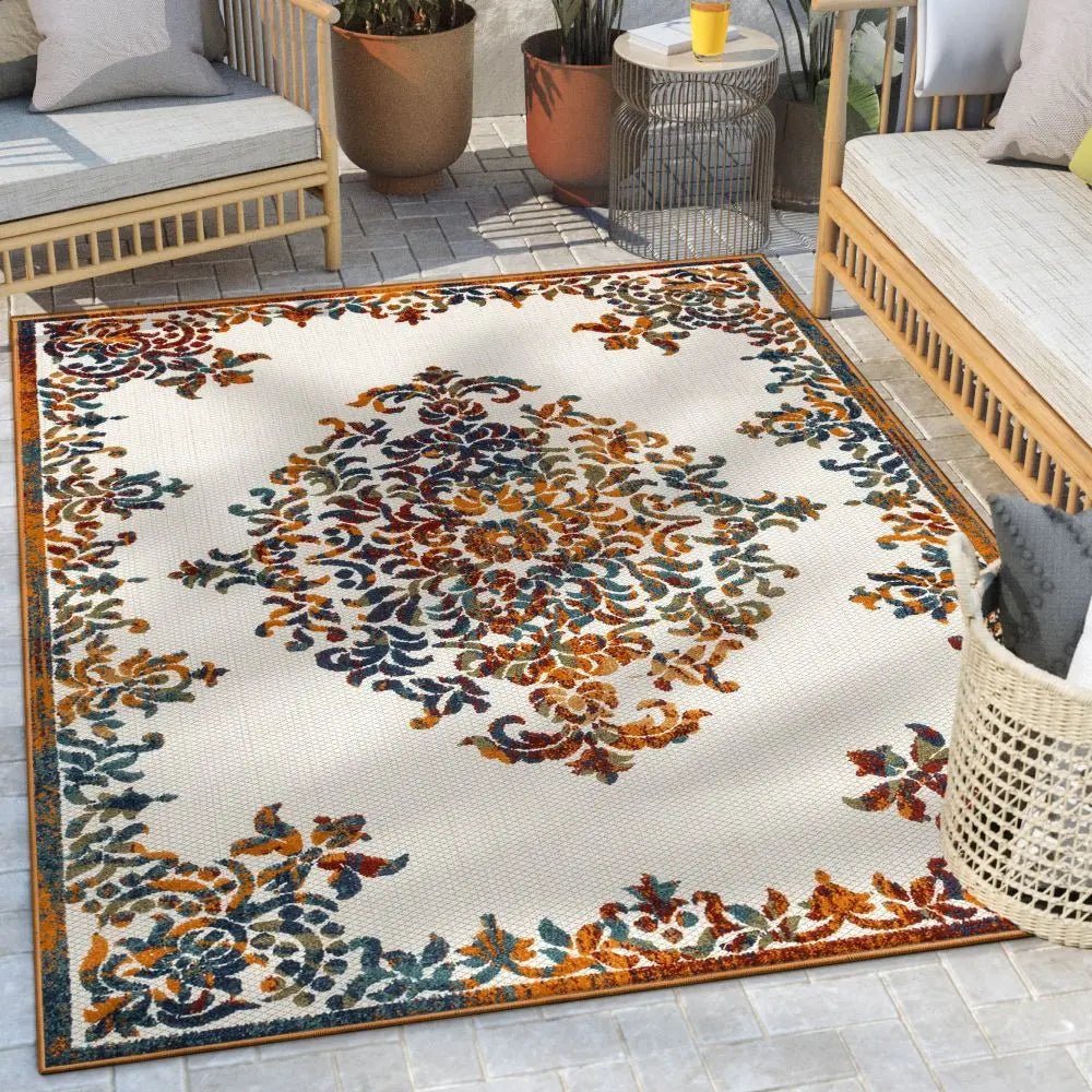 Arid Modern Medallion Persian Indoor/Outdoor Ivory High-Low Rug、mySite、gigharbornorthrealestate