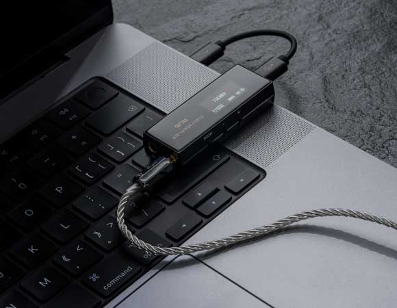 Headphone-Zone-Cayin-RU6