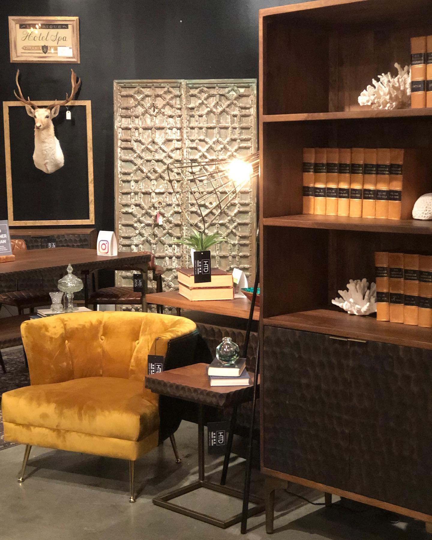 Vallarta Bookshelf、mySite、neckold