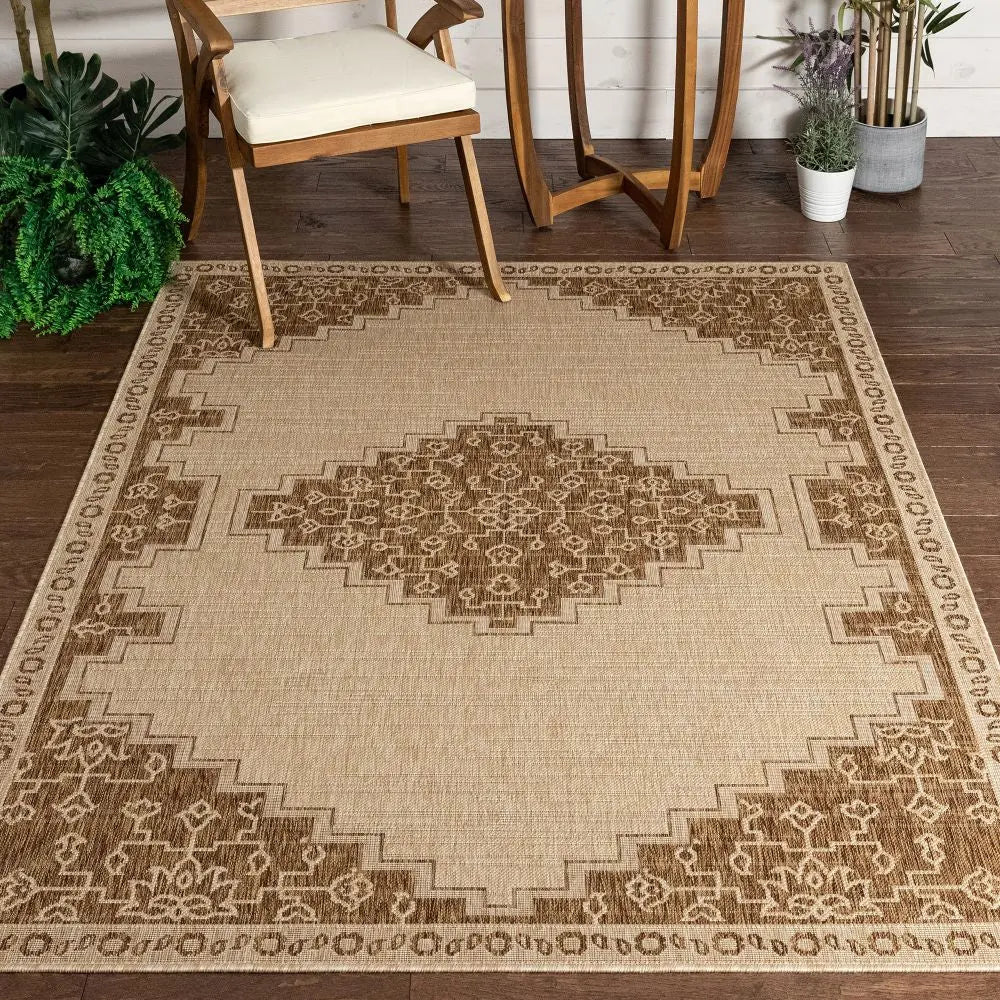 Mani Oriental Medallion Indoor Outdoor Brown Flatweave 5'3 x 7'3 Rug、mySite、gigharbornorthrealestate