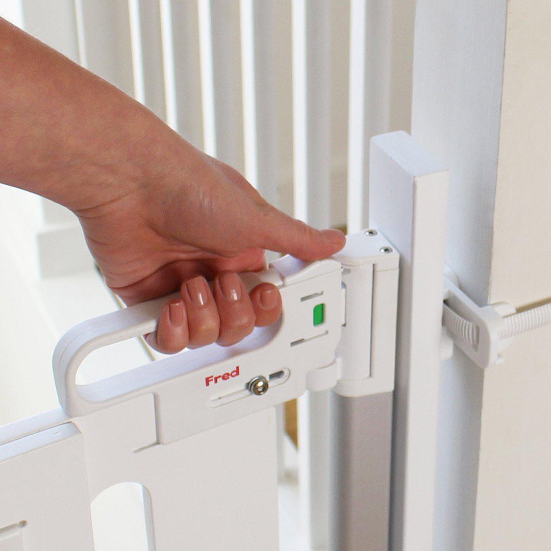  Fred Universal Stairpost Fitting Kit - Pure White、mySite、merchandisen