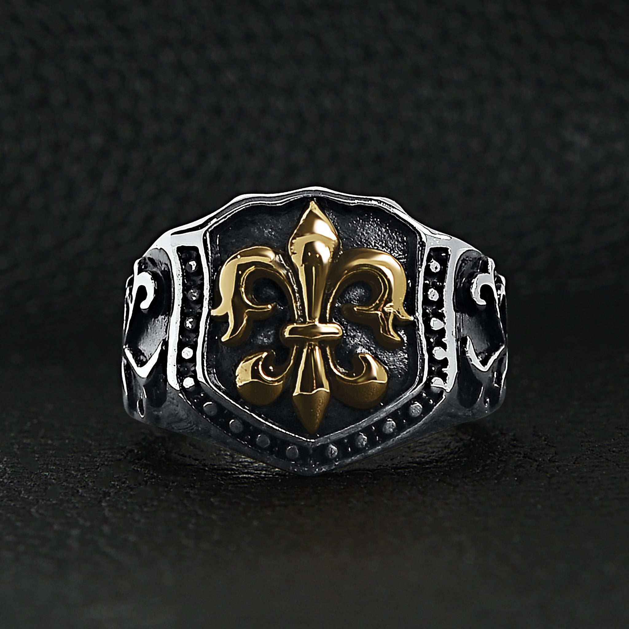 Stainless Steel 18K Gold PVD Coated Fleur De Lis Shield Signet Ring / SCR4034、mySite、dreamappss