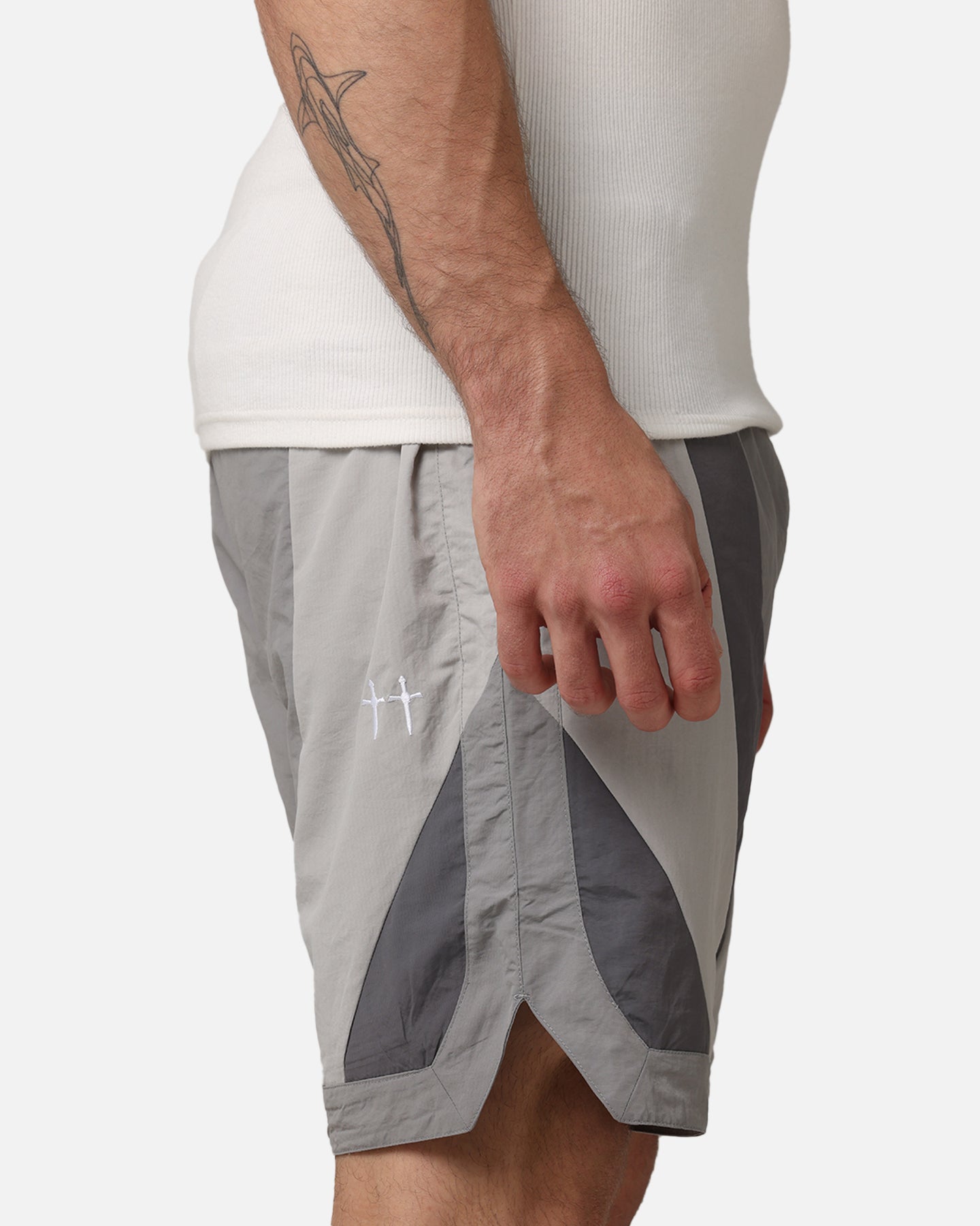 {product_title} - {shop_name}