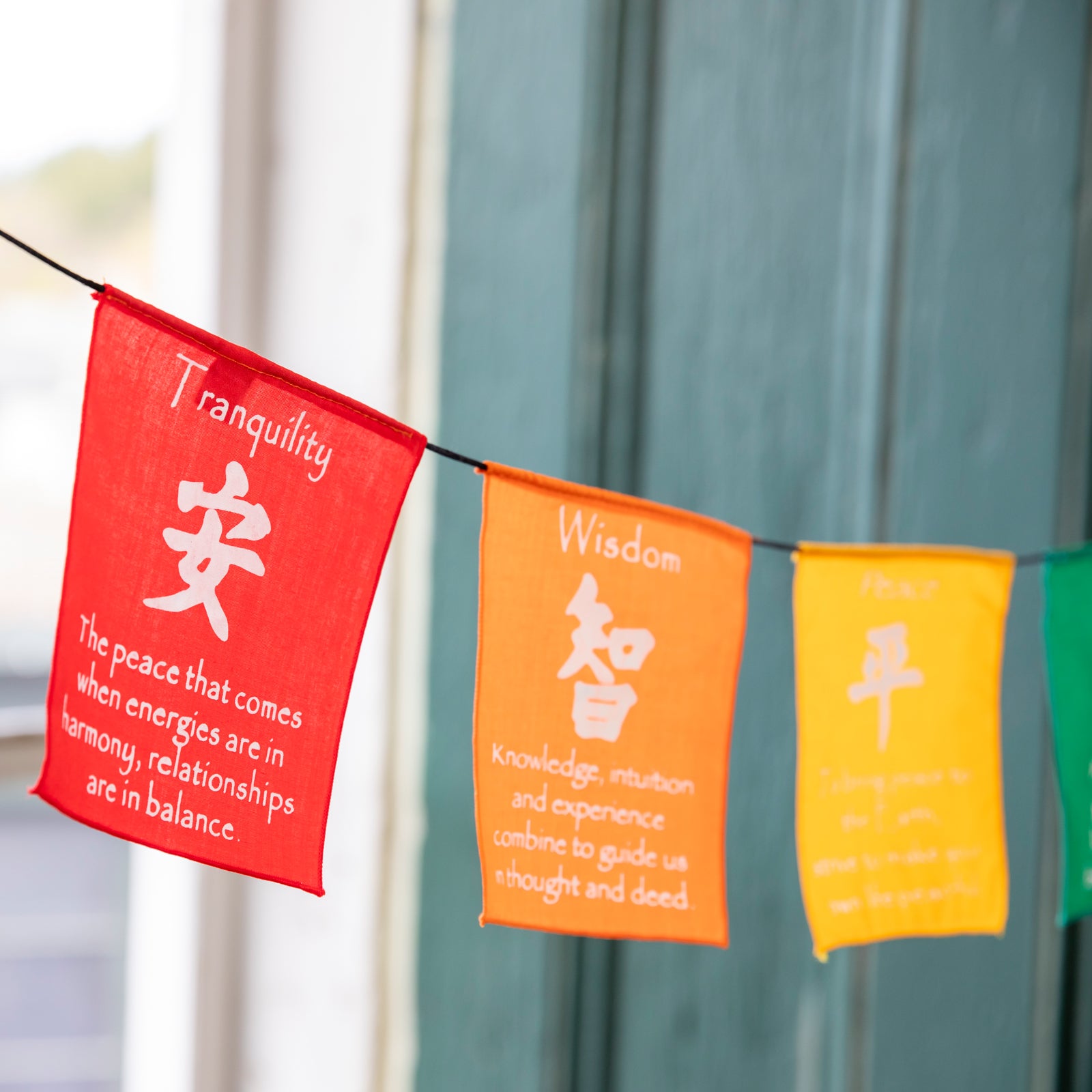 Small Prayer Flag in Bright Colors、mySite、topwebapps