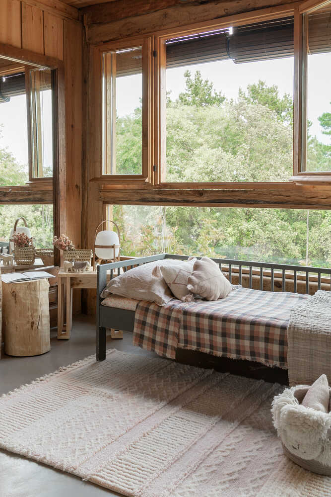 WOOL AREA RUG ARI ROSE、mySite、gigharbornorthrealestate