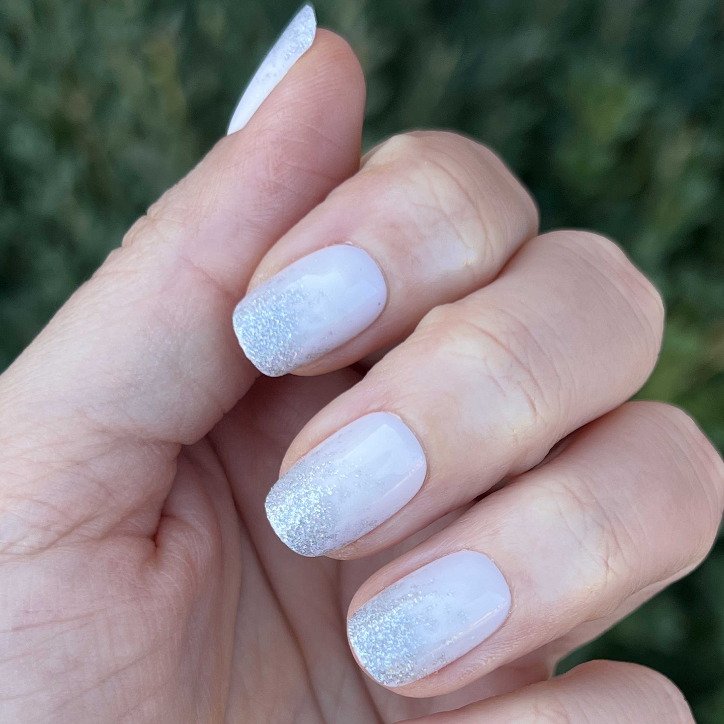 Exclamation Point Glitter Gradient Press-Ons | Squoval | Short、mySite、solidvoid