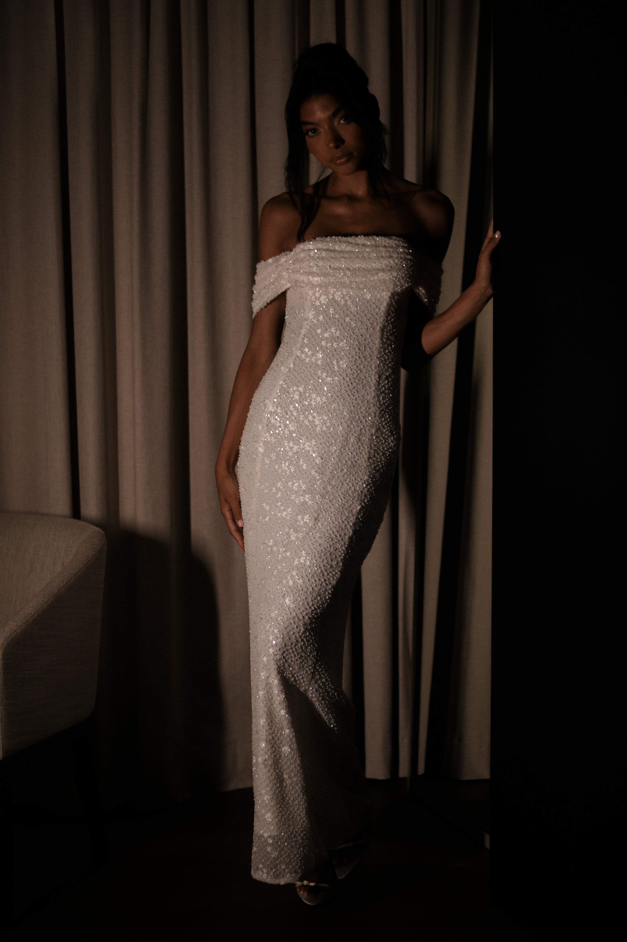 Priyanka Daisy Beaded Off Shoulder Wedding Gown - White、mySite、solidvoid