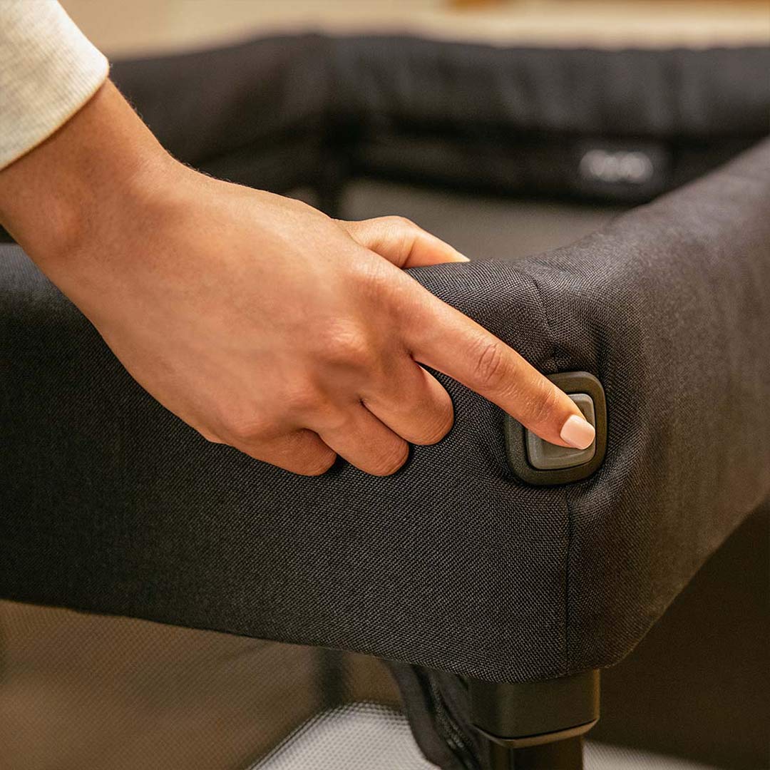  Nuna PAAL Travel Cot - Caviar、mySite、merchandisen