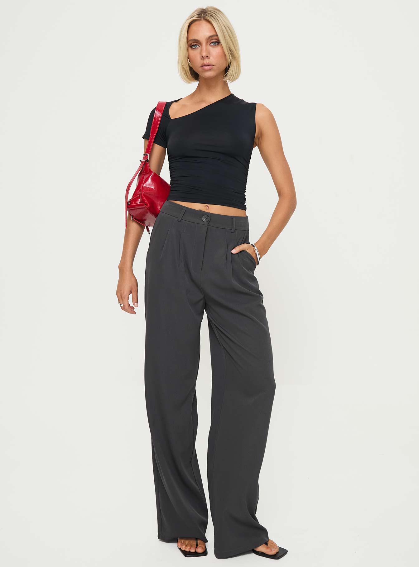 Stela Top Black、mySite、solidvoid