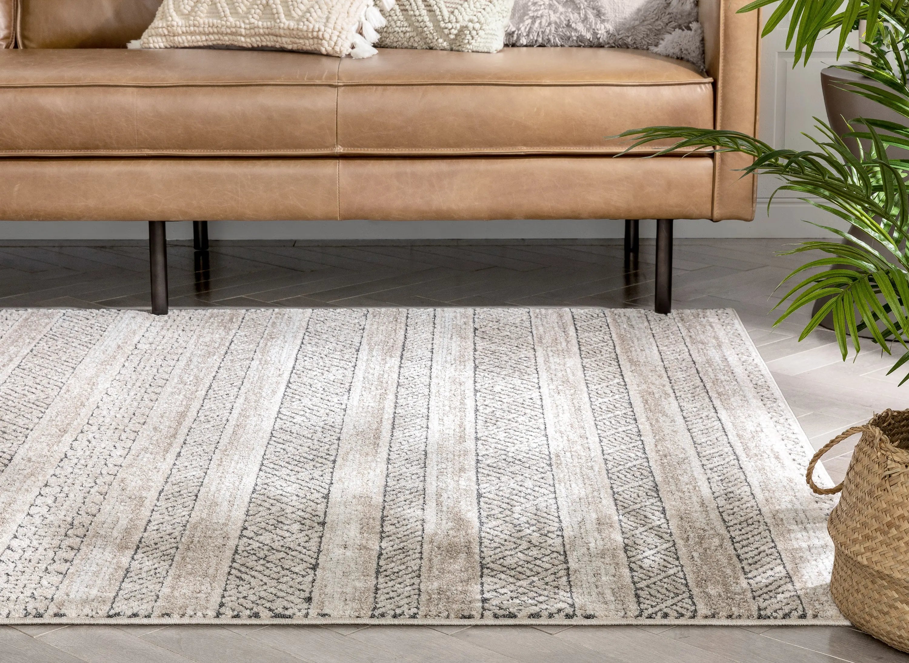 Fresco Tribal Geometric Beige Distressed High-Low Rug、mySite、gigharbornorthrealestate