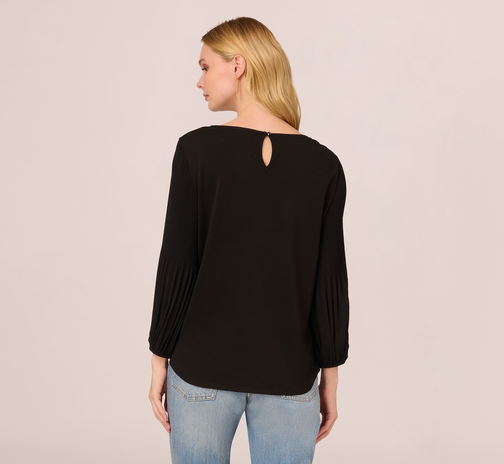 Knit Top With Pleated Sleeves In Black、mySite、solidvoid