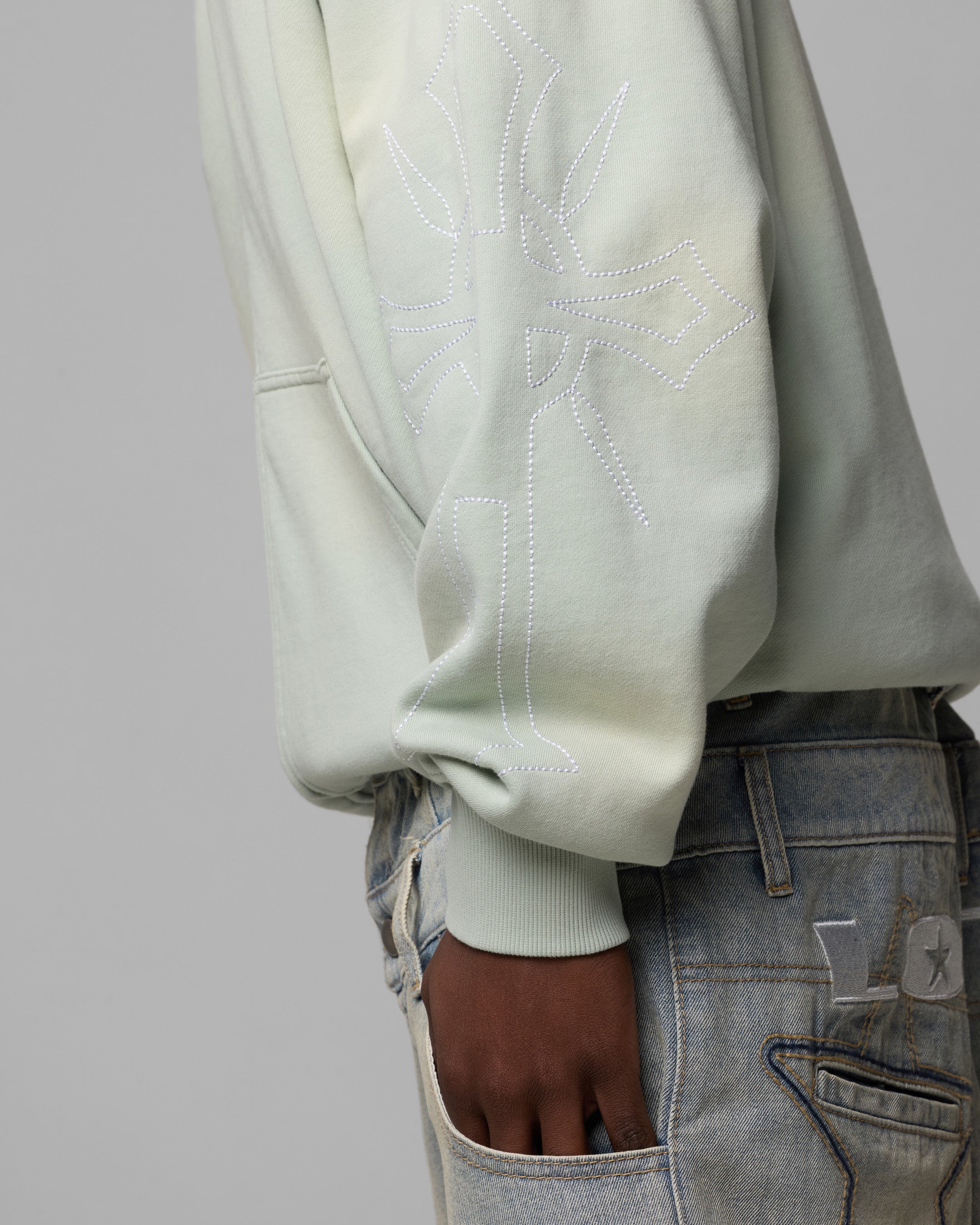 {product_title} - {shop_name}