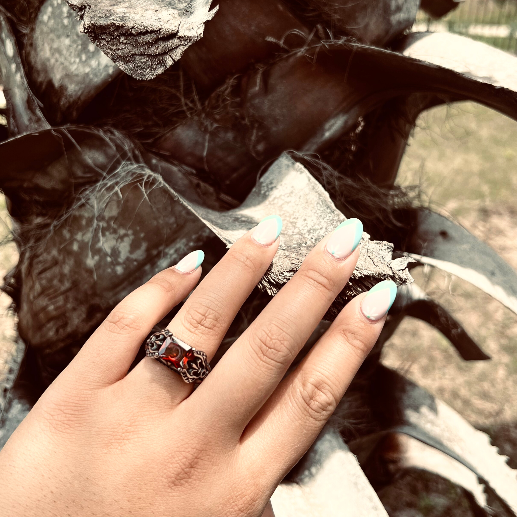 Red CZ Center Detailed Fleur De Lis Accents Stainless Steel Ring / SCR4035、mySite、dreamappss