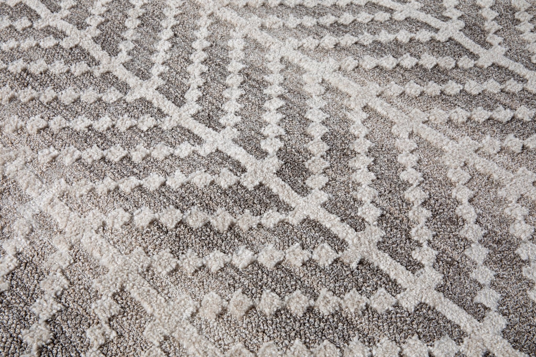 Rhodes Taupe Custom Rug - Ultra Soft, Easy Clean Pile & Personalized Sizes for Your Home、mySite、gigharbornorthrealestate