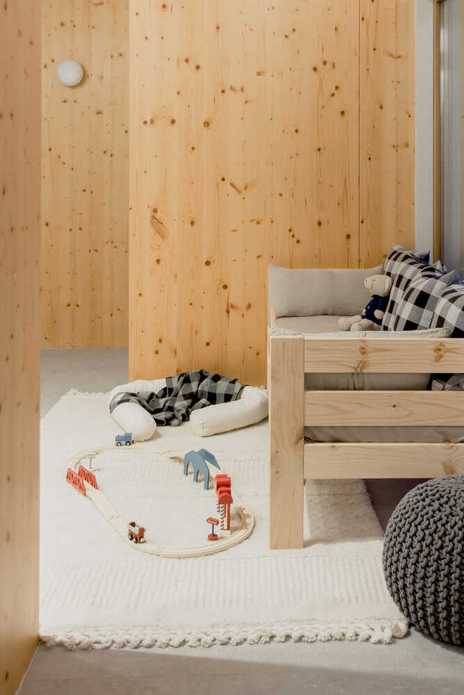 WOOL AREA RUG ARI WHITE、mySite、gigharbornorthrealestate