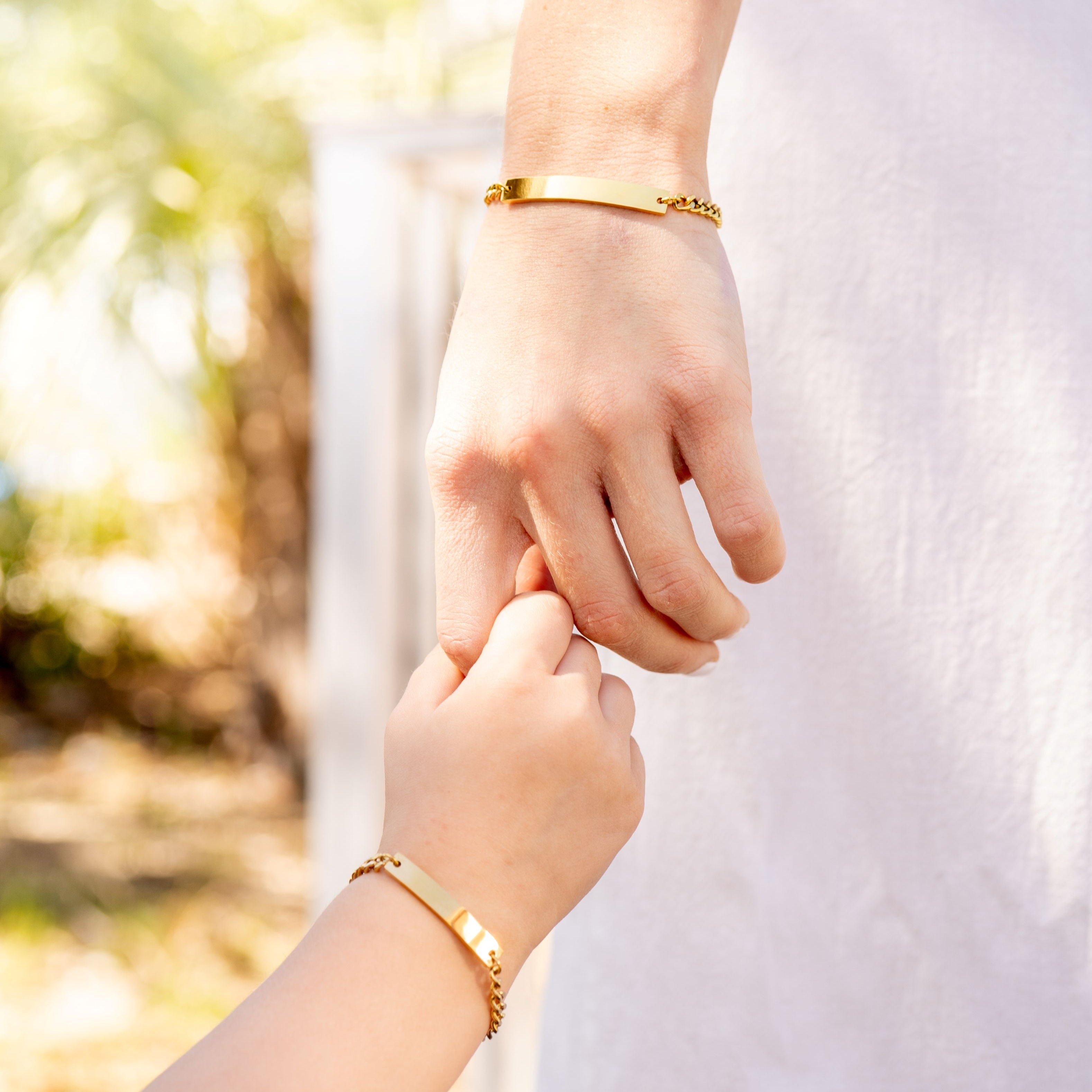 18K Gold PVD Stainless Steel Mini Kids/Baby Curved Bar Bracelet / SBB0307、mySite、dreamappss