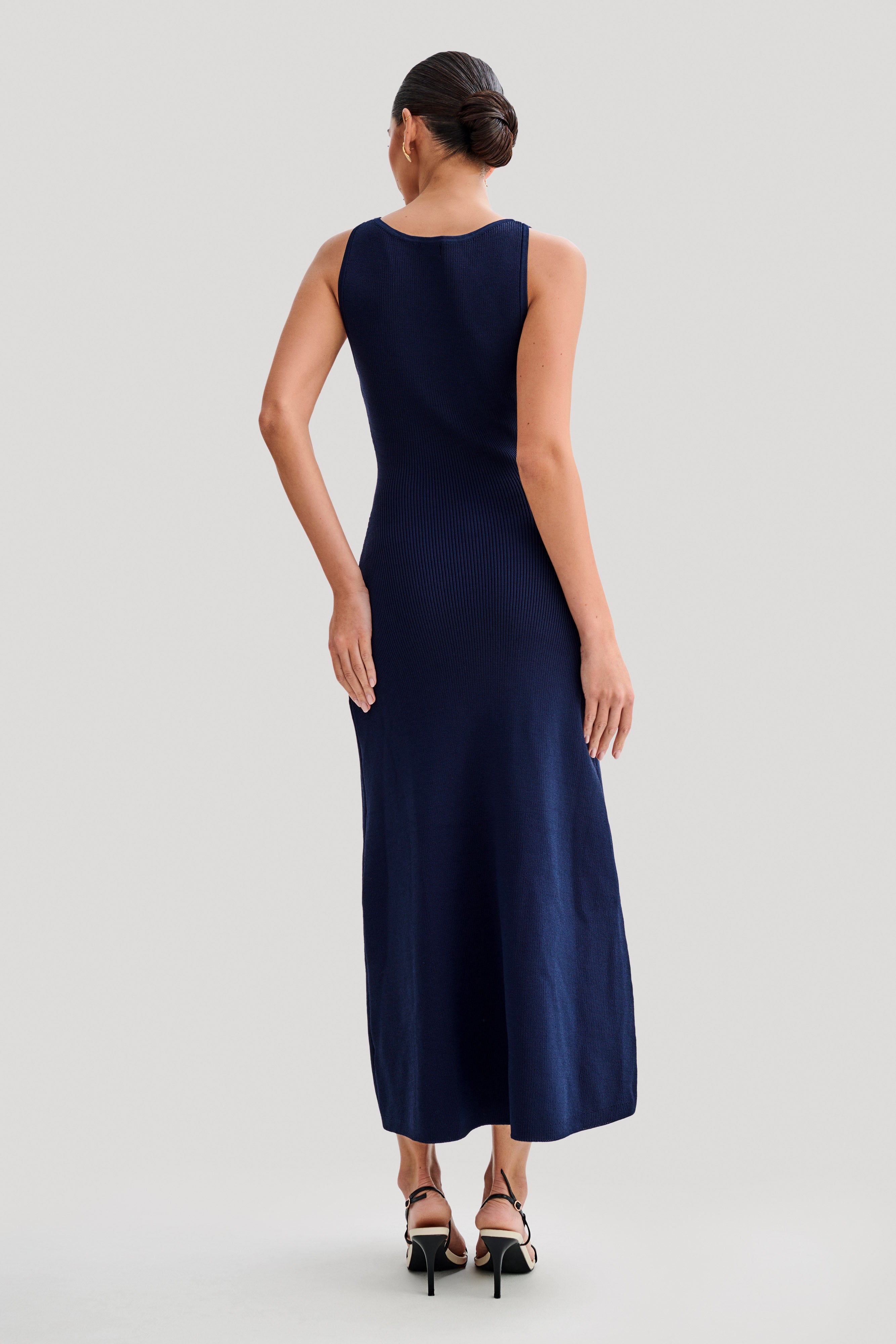 Sawyer Sleeveless Buttoned Maxi Dress - Navy、mySite、solidvoid