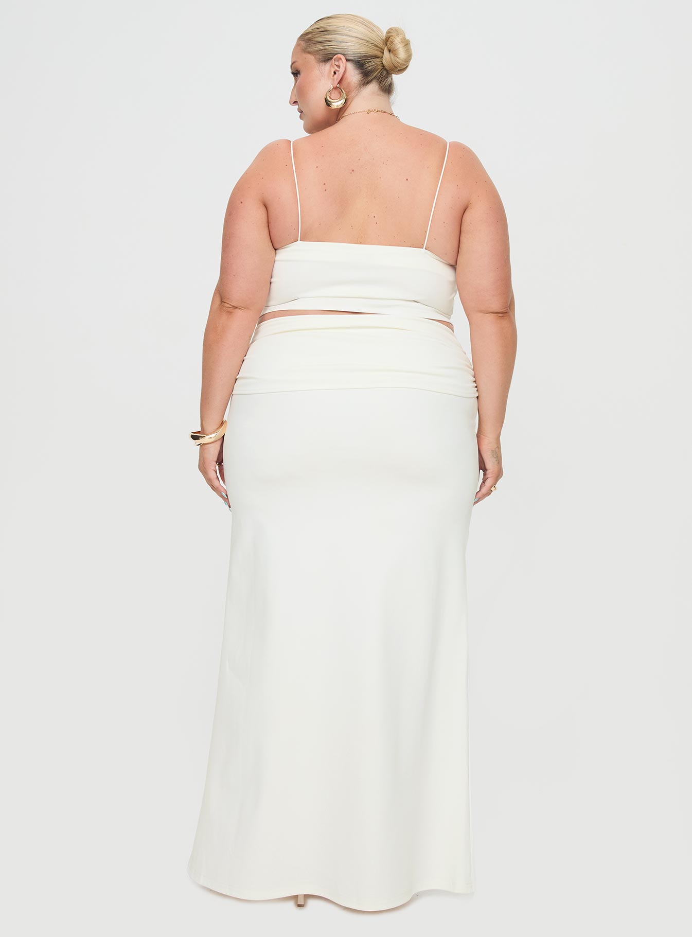 Make Believe Set Cream Curve、mySite、solidvoid