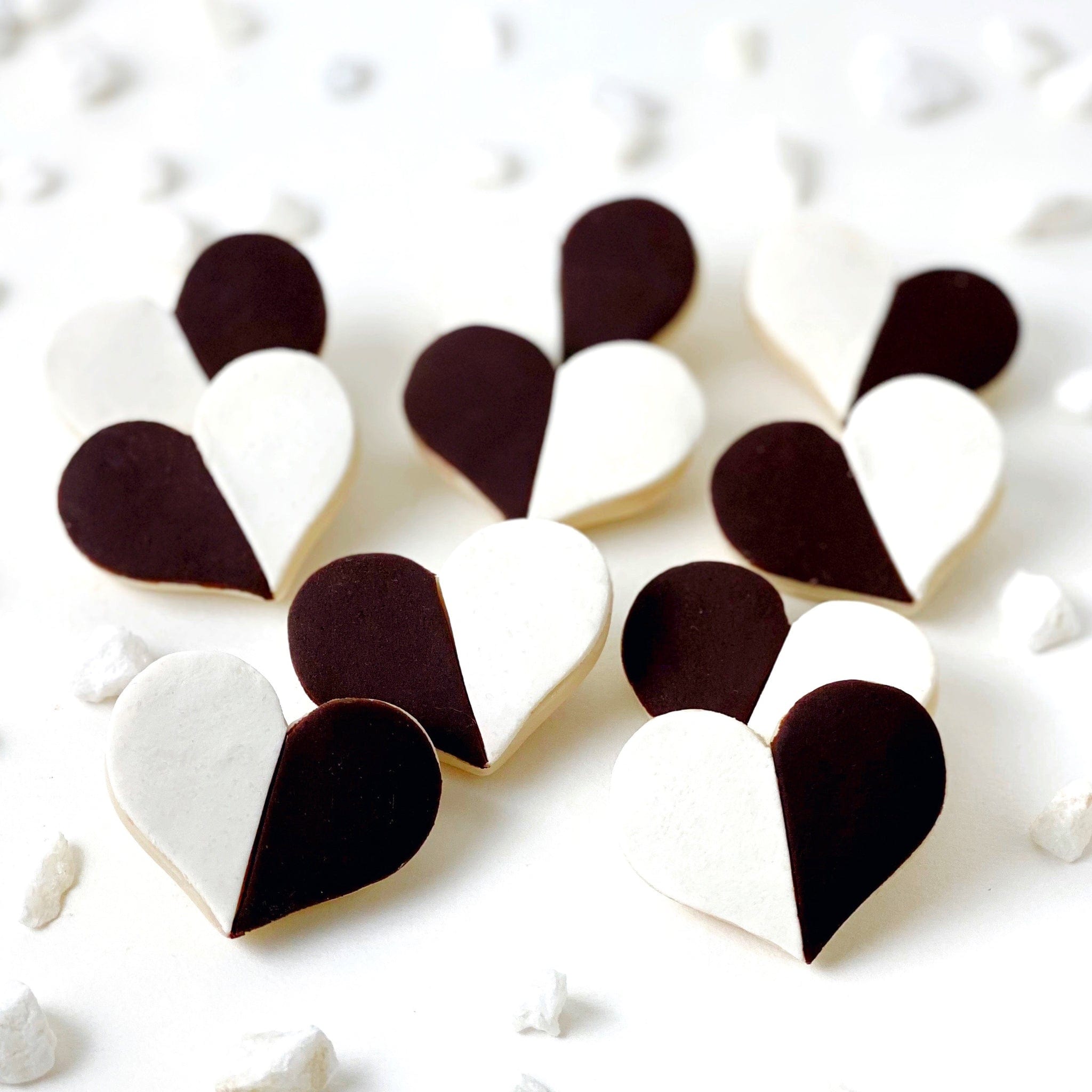 Marzipan Black and White Heart Cookies、mySite、topwebapps