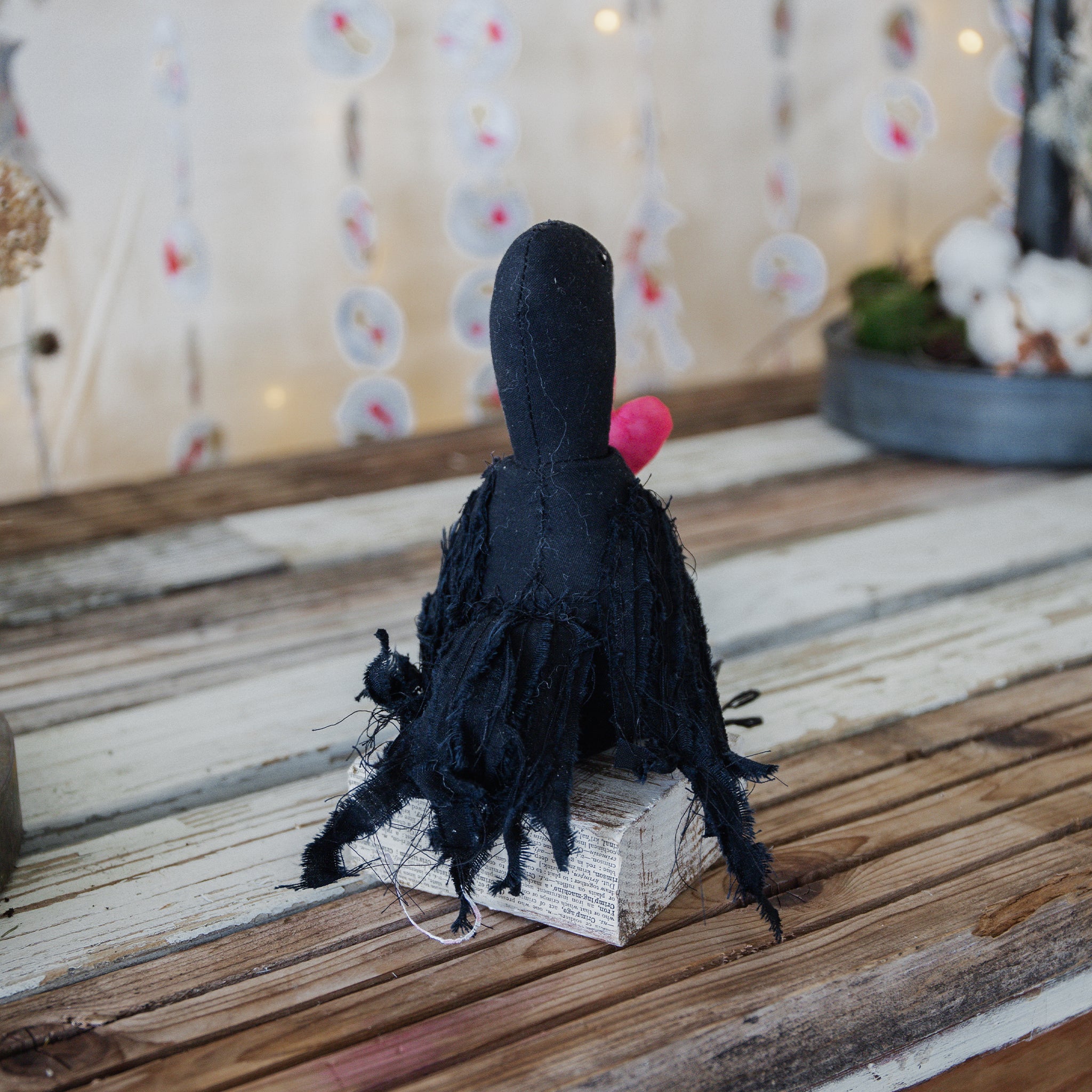 RETIRED - Hutch Studio - Hand Crafted Cawford Crow、mySite、g9winljtr