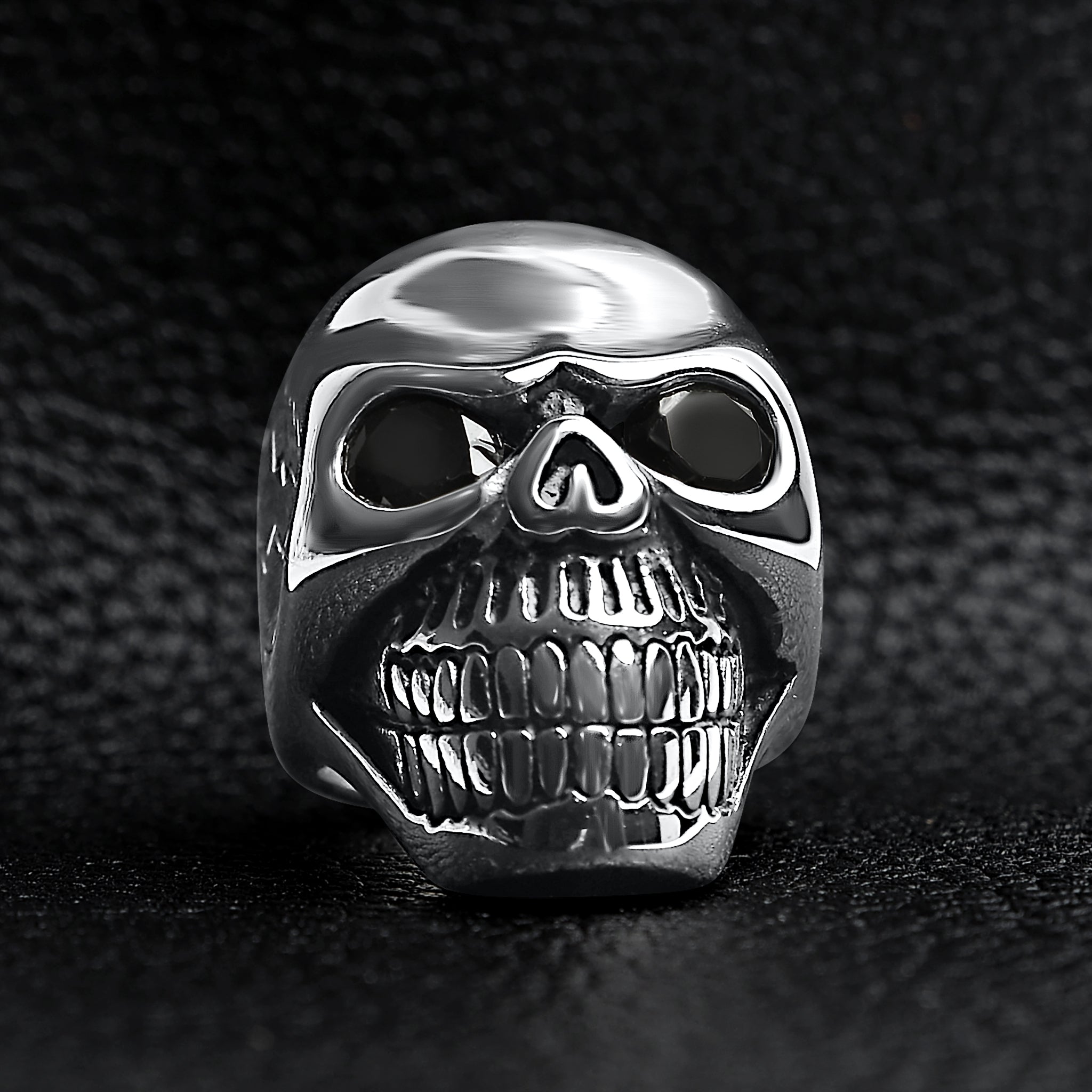 Detailed Cracked Skull with CZ Eyes Stainless Steel Ring / SCR4033、mySite、dreamappss