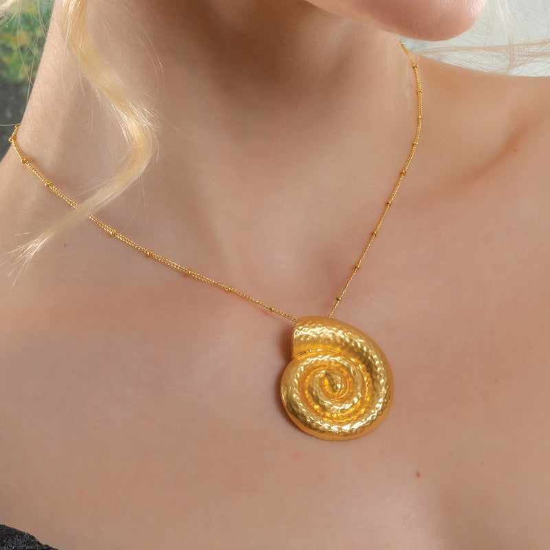 Textured Shell Pendant Necklace | 14K Gold Plated、mySite、camillekostekn